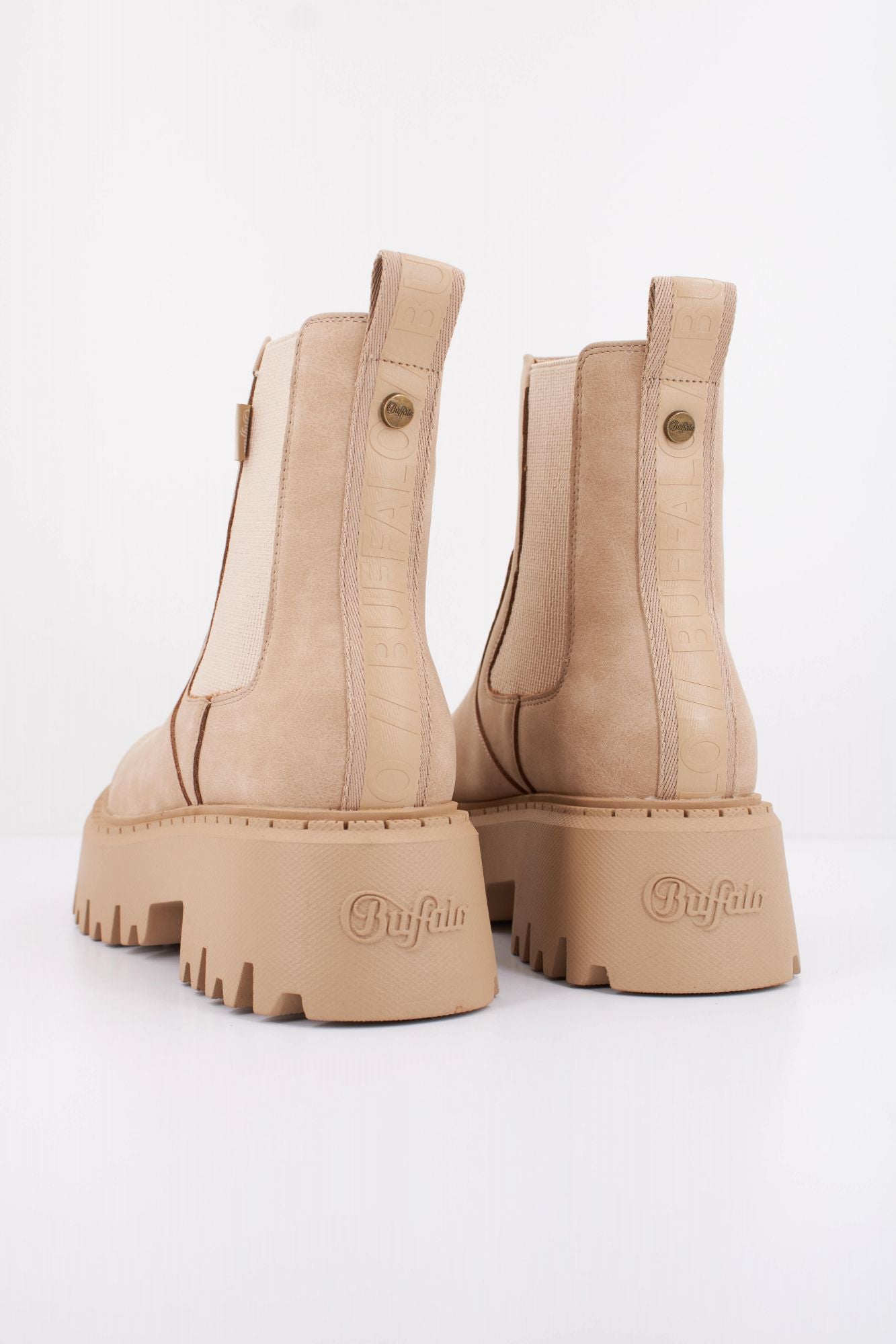 BUFFALO ASPEN CHELSEA VEGAN B en color BEIS (4)