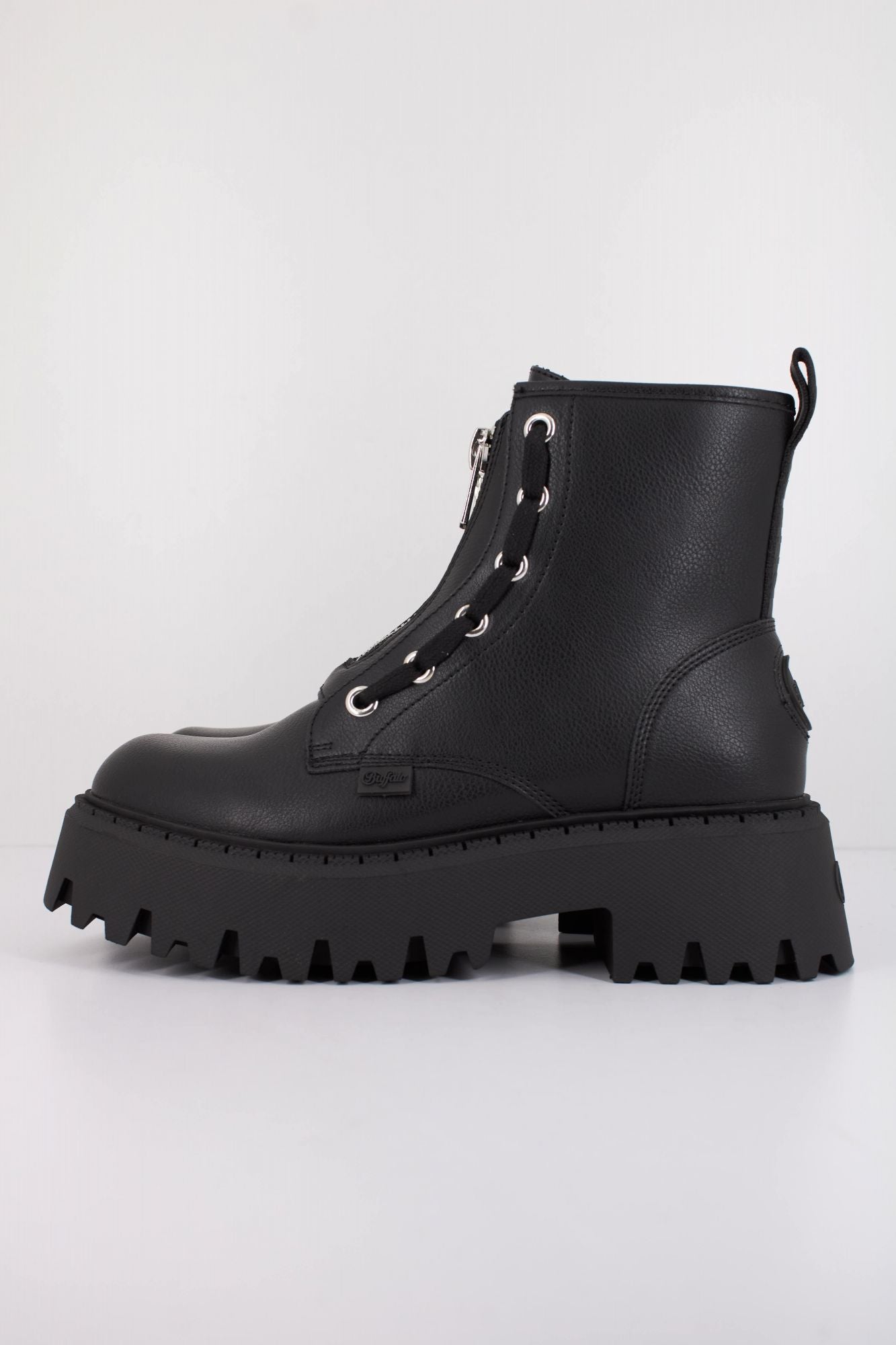 BUFFALO ASPEN FRONT ZIP en color NEGRO (1)