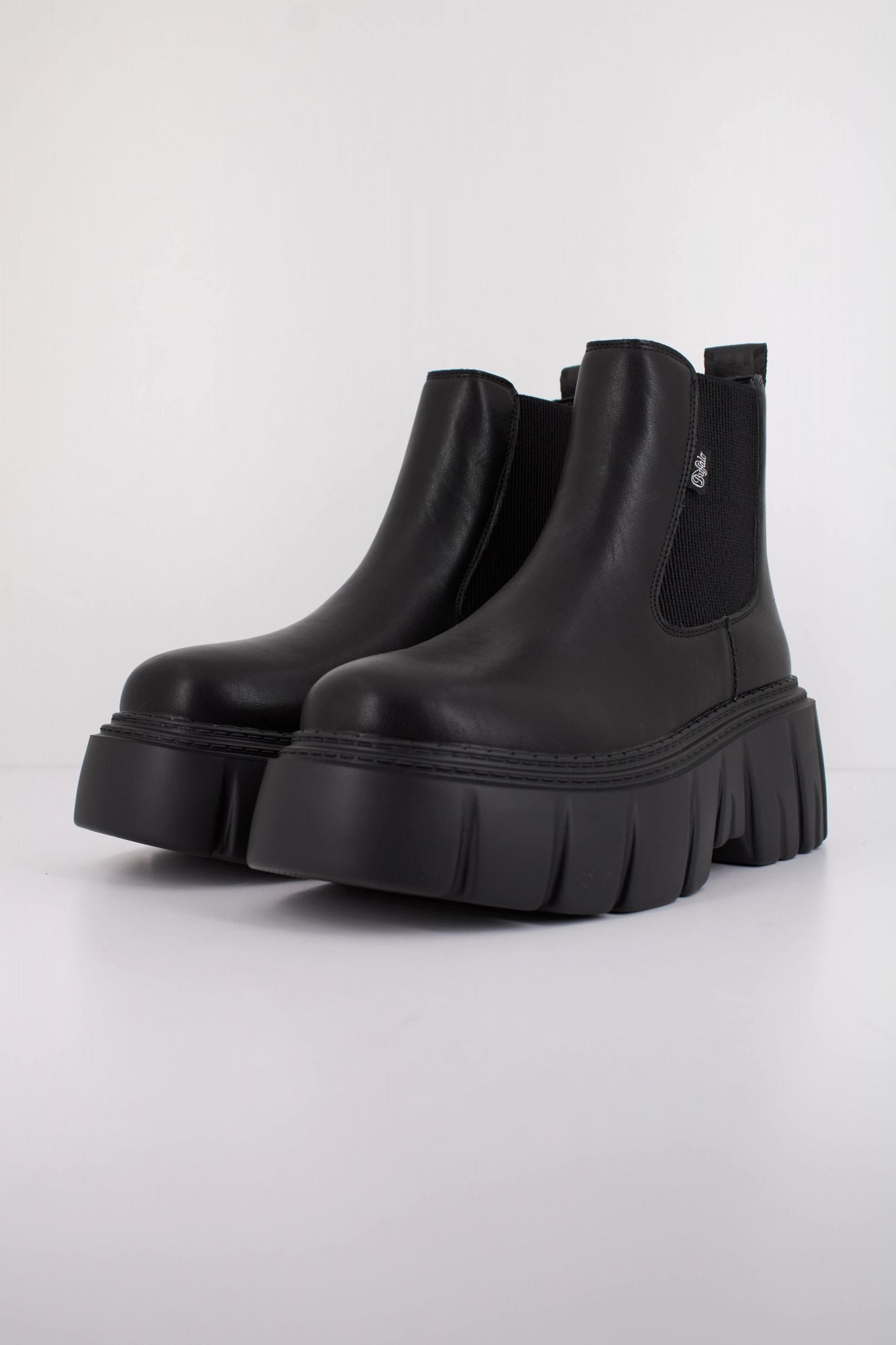 BUFFALO ZESPHER CHELSEA en color NEGRO (2)