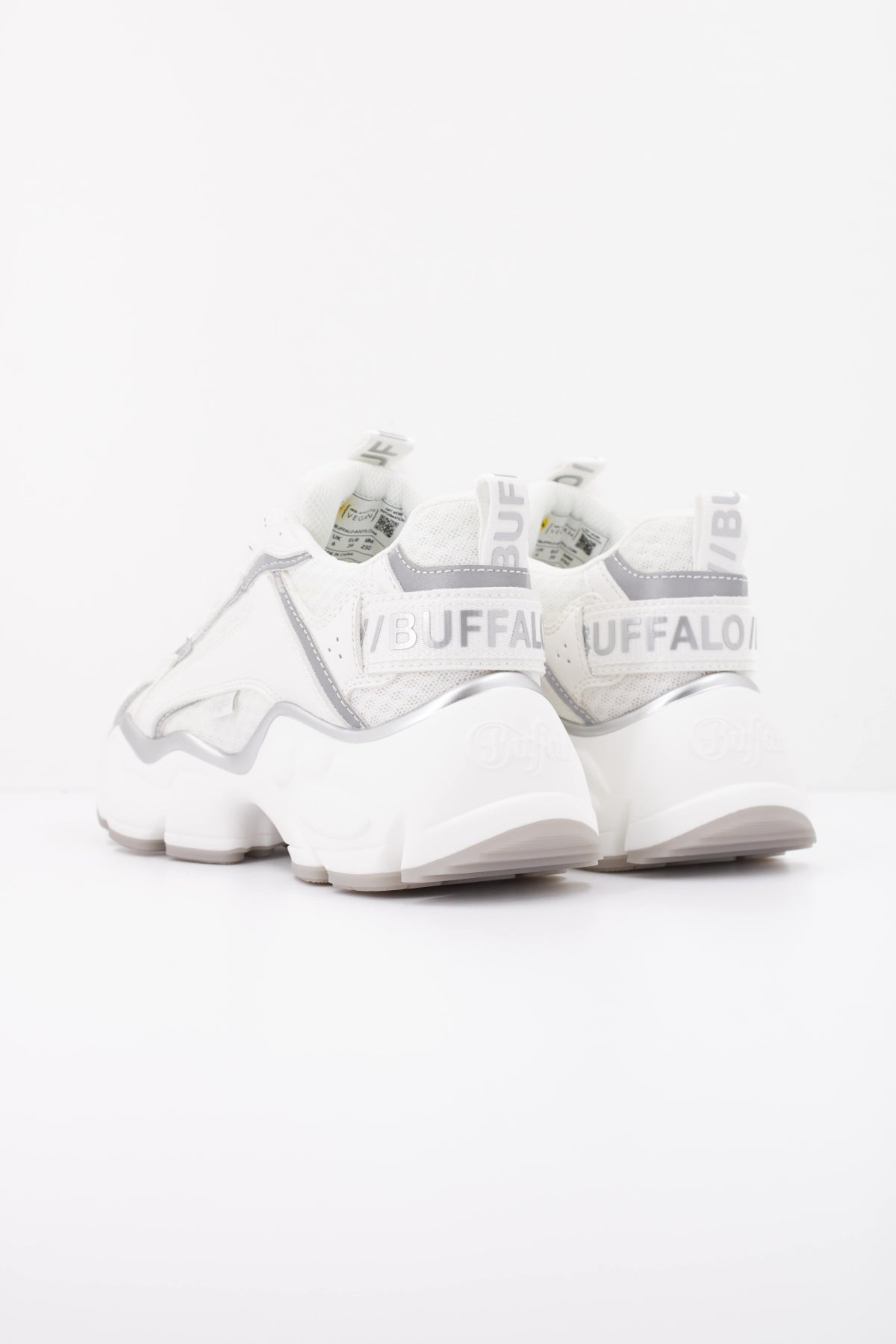 BUFFALO BINARY SHADOW en color BLANCO (4)