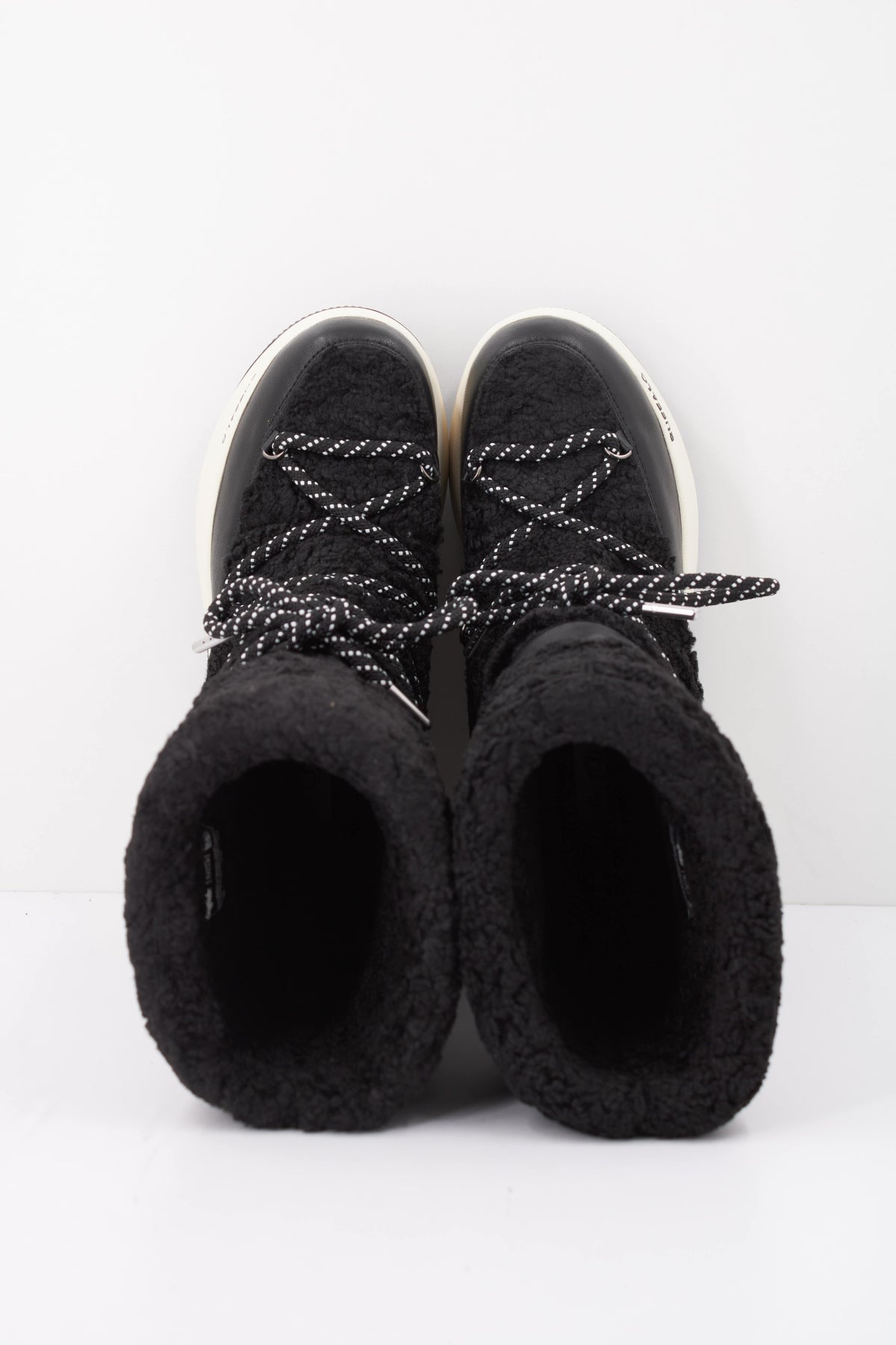 BUFFALO ORCUS SNOW HI en color NEGRO (3)