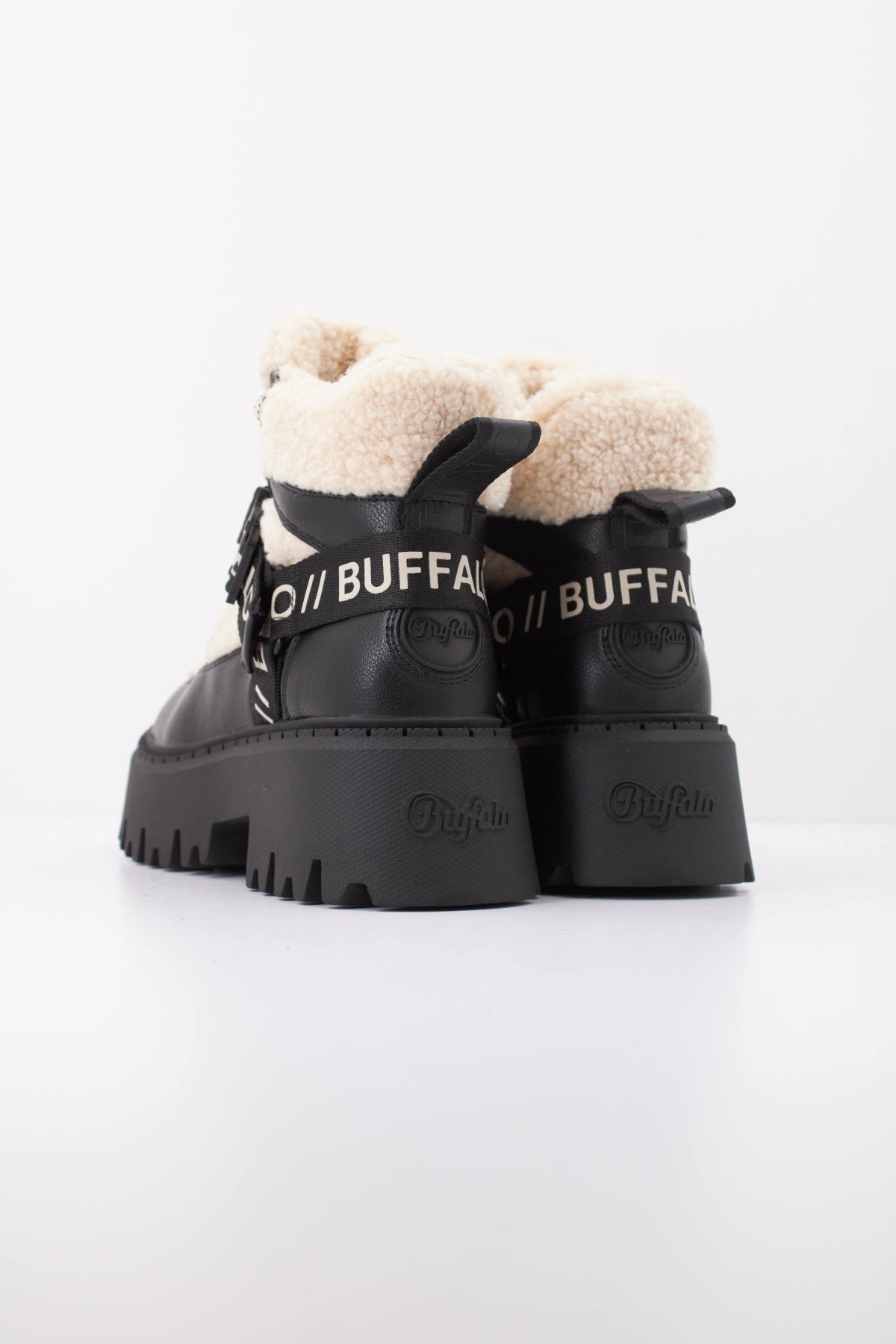 BUFFALO ASPEN COM MID WARM en color NEGRO (4)