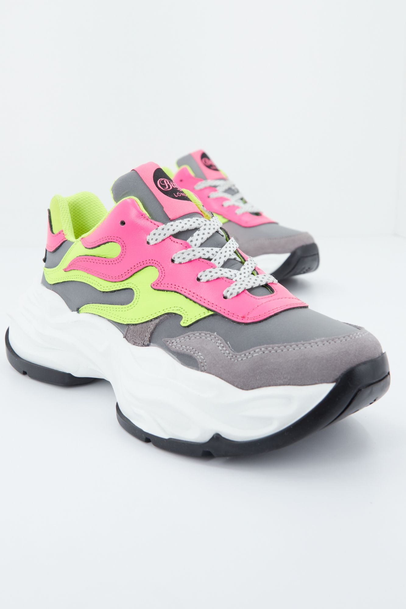 BUFFALO EYZA P en color GRIS (1)