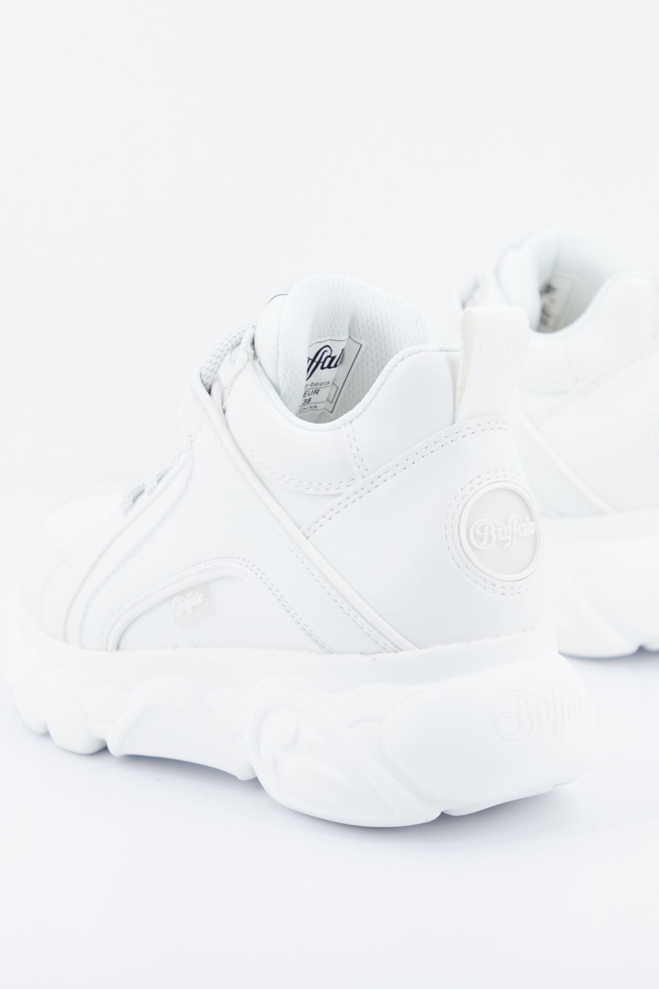 BUFFALO CLD CORIN en color BLANCO (3)