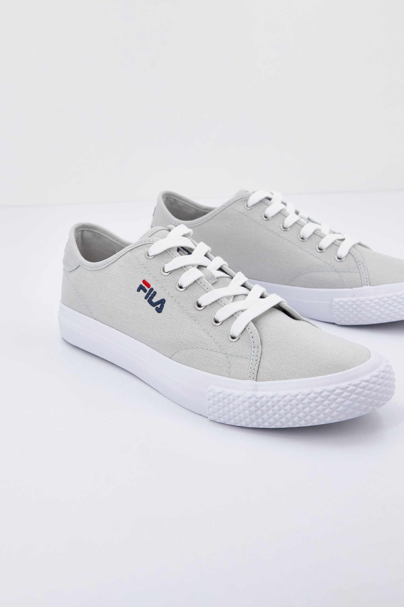FILA POINTER CLASSIC en color BEIS (1)