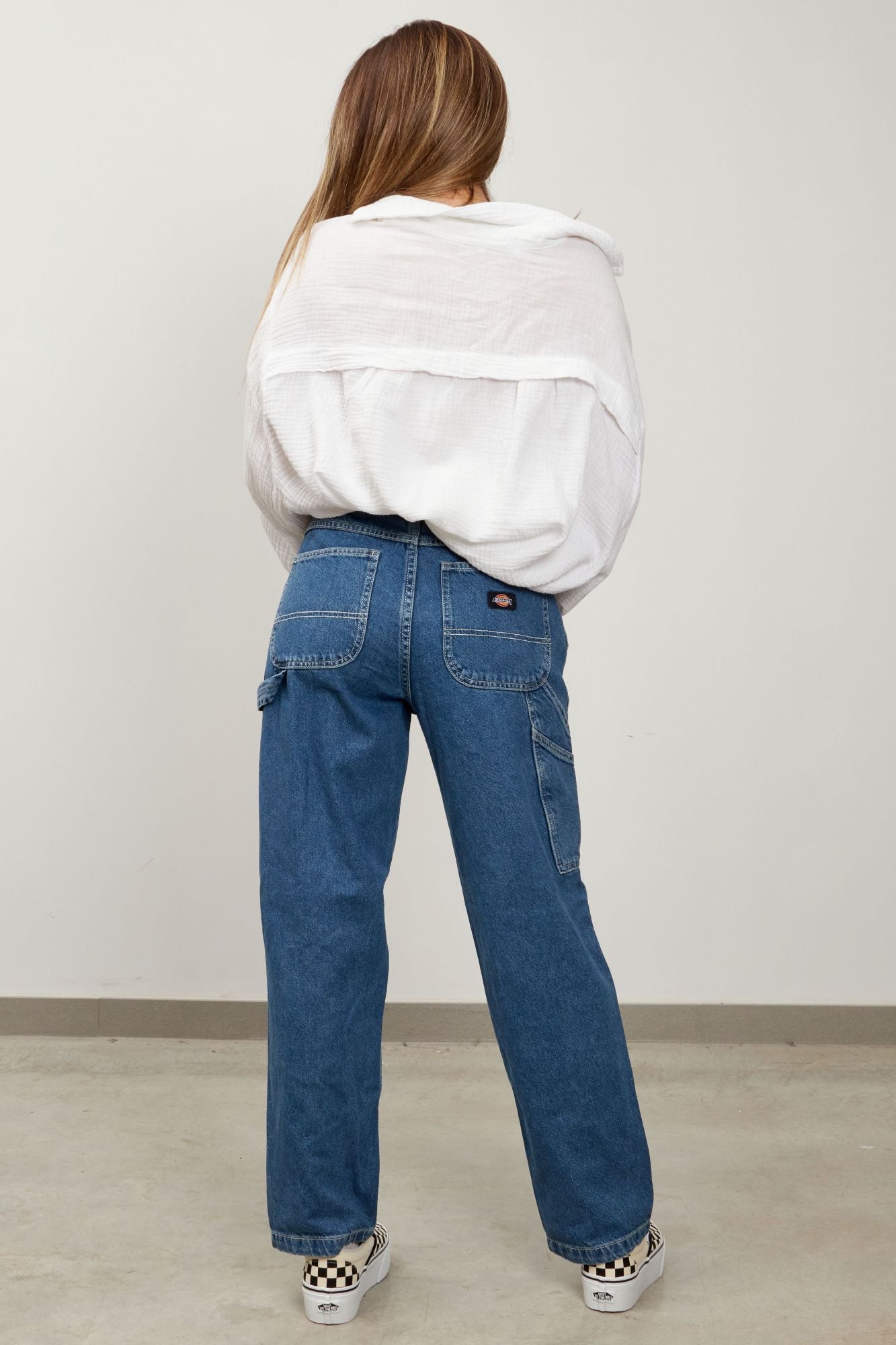 DICKIES PANTALÓN ELLENDALE DENIM en color AZUL (3)