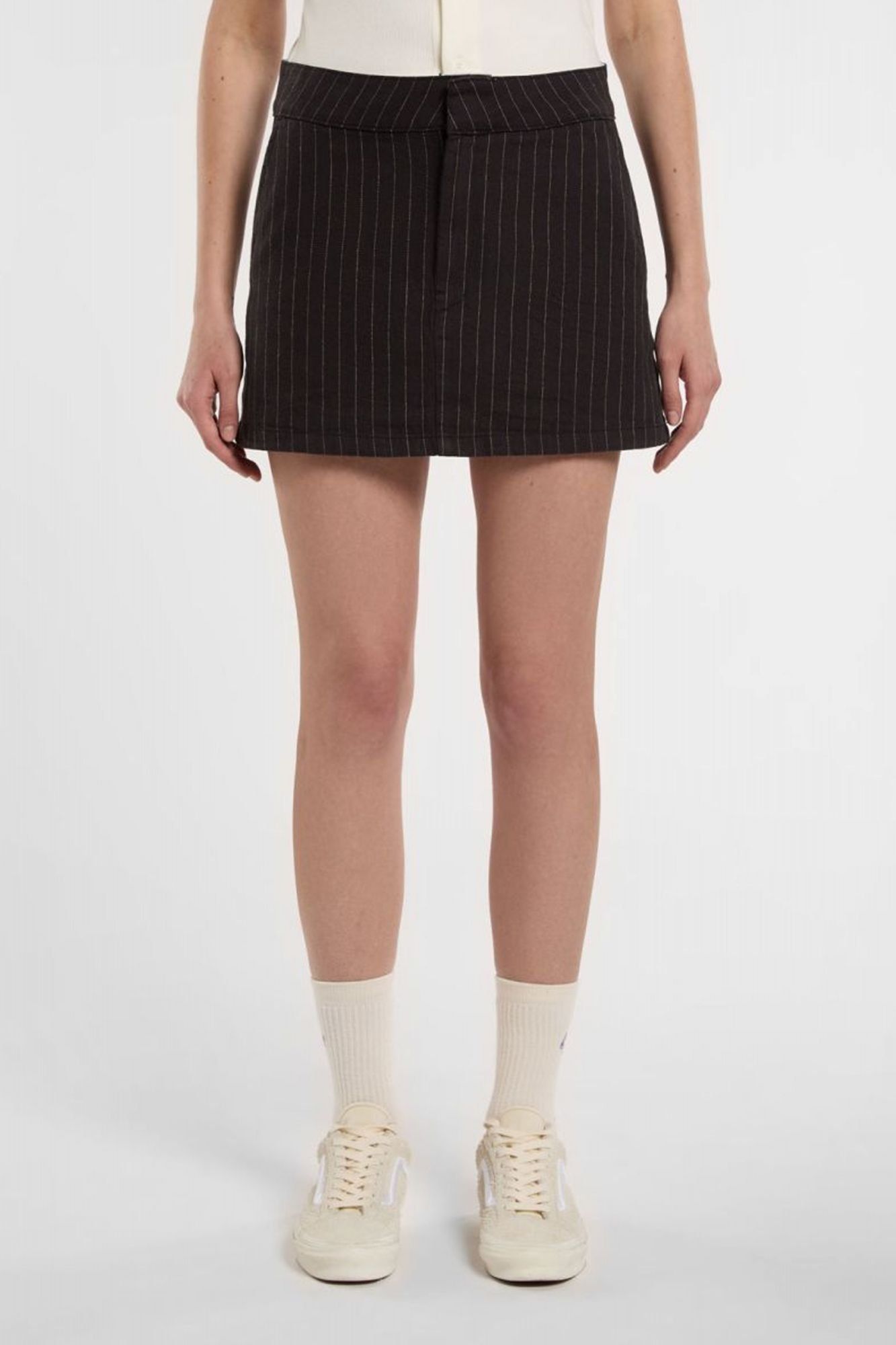 DICKIES SERVICE WORK SKIRT en color NEGRO (1)