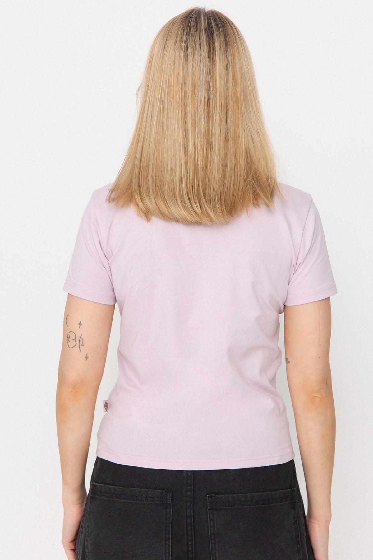 DICKIES MAPLE VALLEY REG TEE W en color ROSA (2)