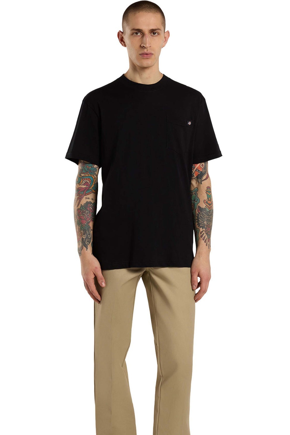 DICKIES SS POCKET TEE RELAXED en color NEGRO (1)