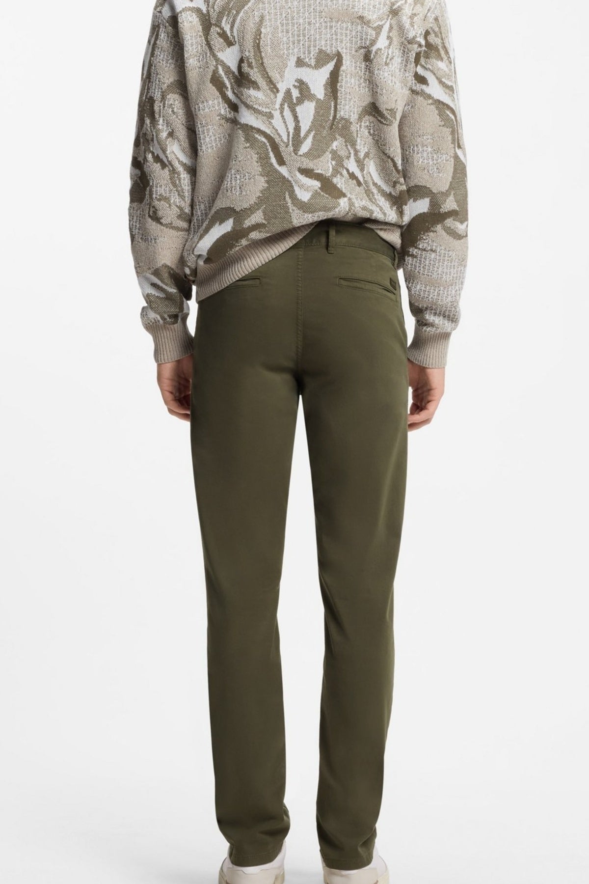 BOSS 50510933HB CHINO SLIM en color VERDE (2)