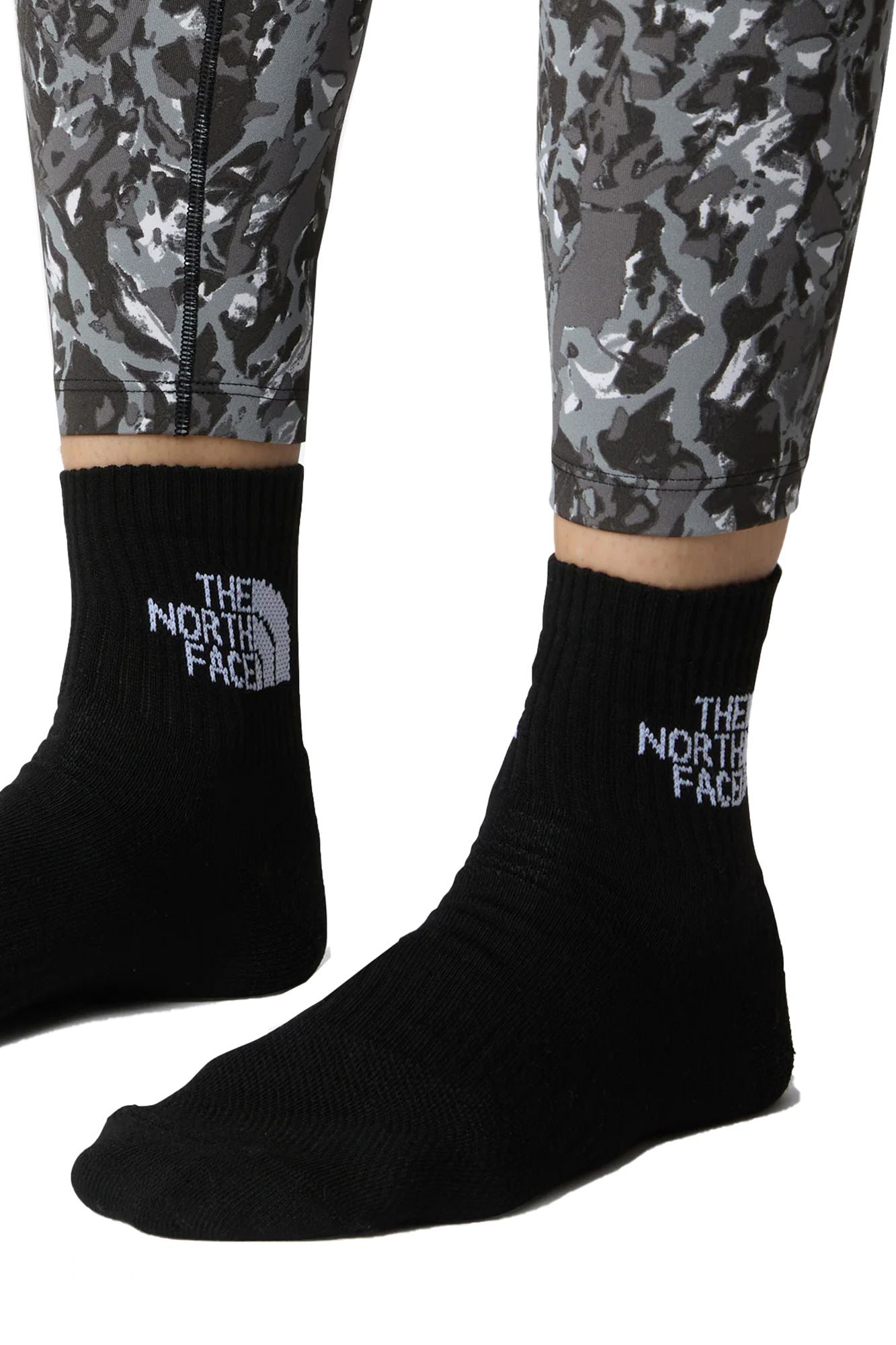 THE NORTH FACE MULTI SPORT CUSHION en color NEGRO (1)
