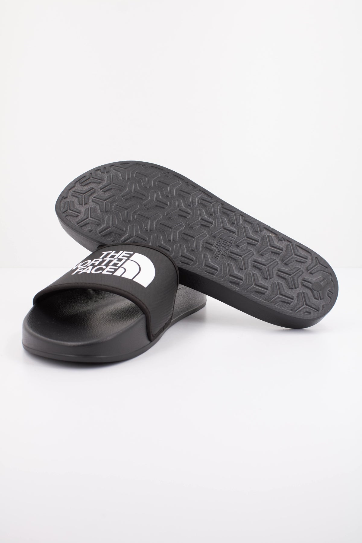 THE NORTH FACE PALA M BASECAMP SLIDE en color NEGRO (5)