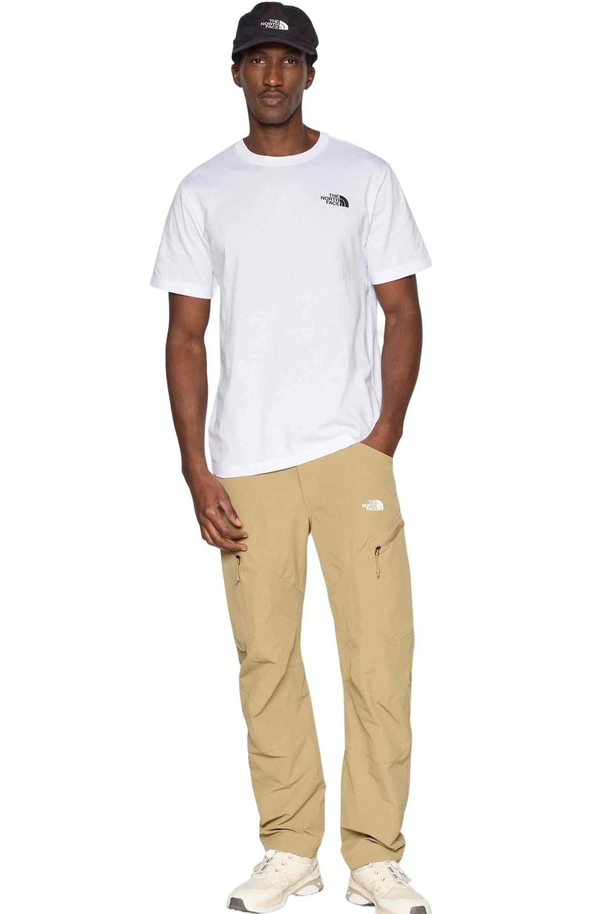 THE NORTH FACE T-SHIRT en color BLANCO (1)