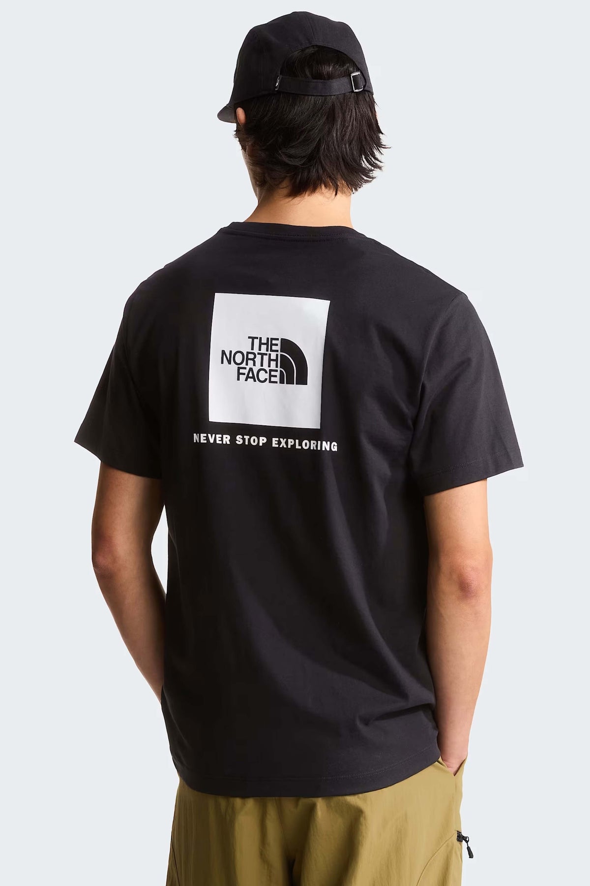 THE NORTH FACE T-SHIRT en color NEGRO (2)