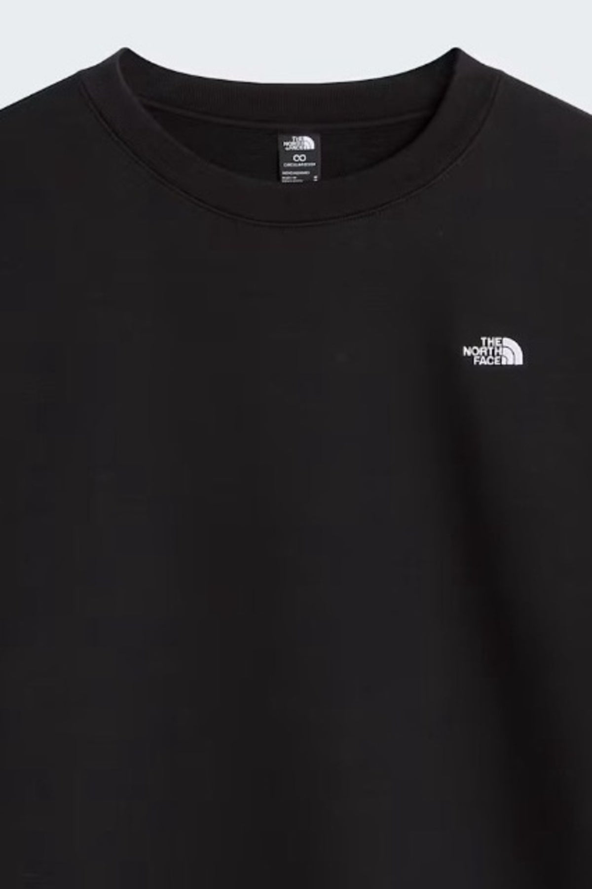 THE NORTH FACE M ESS SD RLX CREW en color (3)