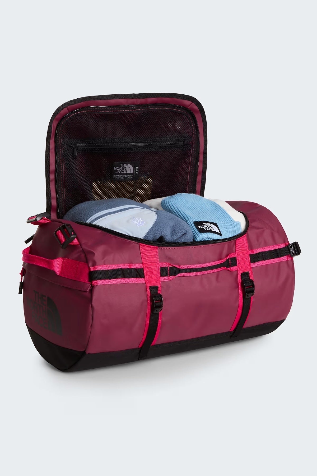 THE NORTH FACE BASE CAMP DUFFEL en color BURDEOS (3)