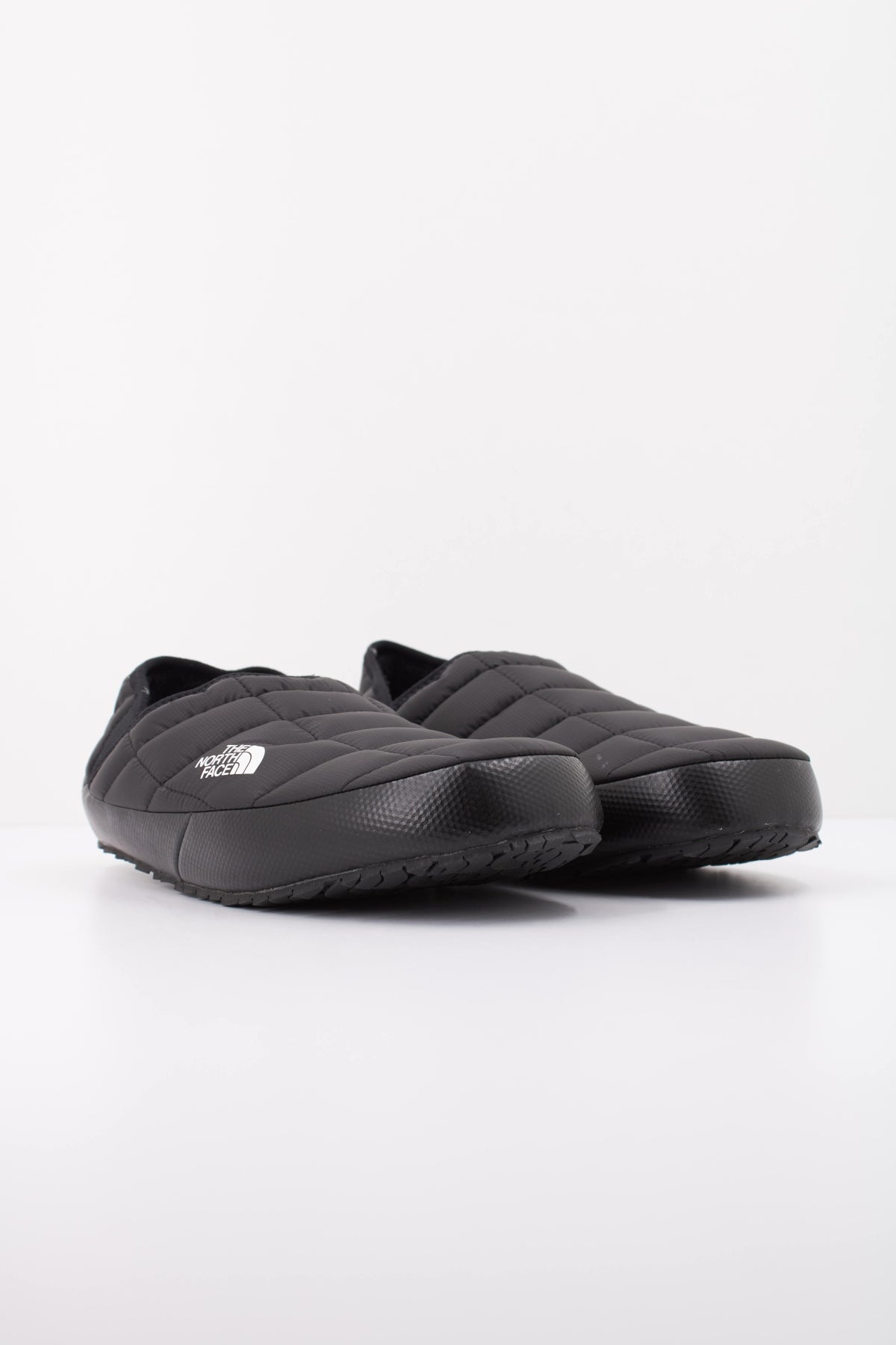 THE NORTH FACE NF0A3UZNKY41 en color NEGRO (2)