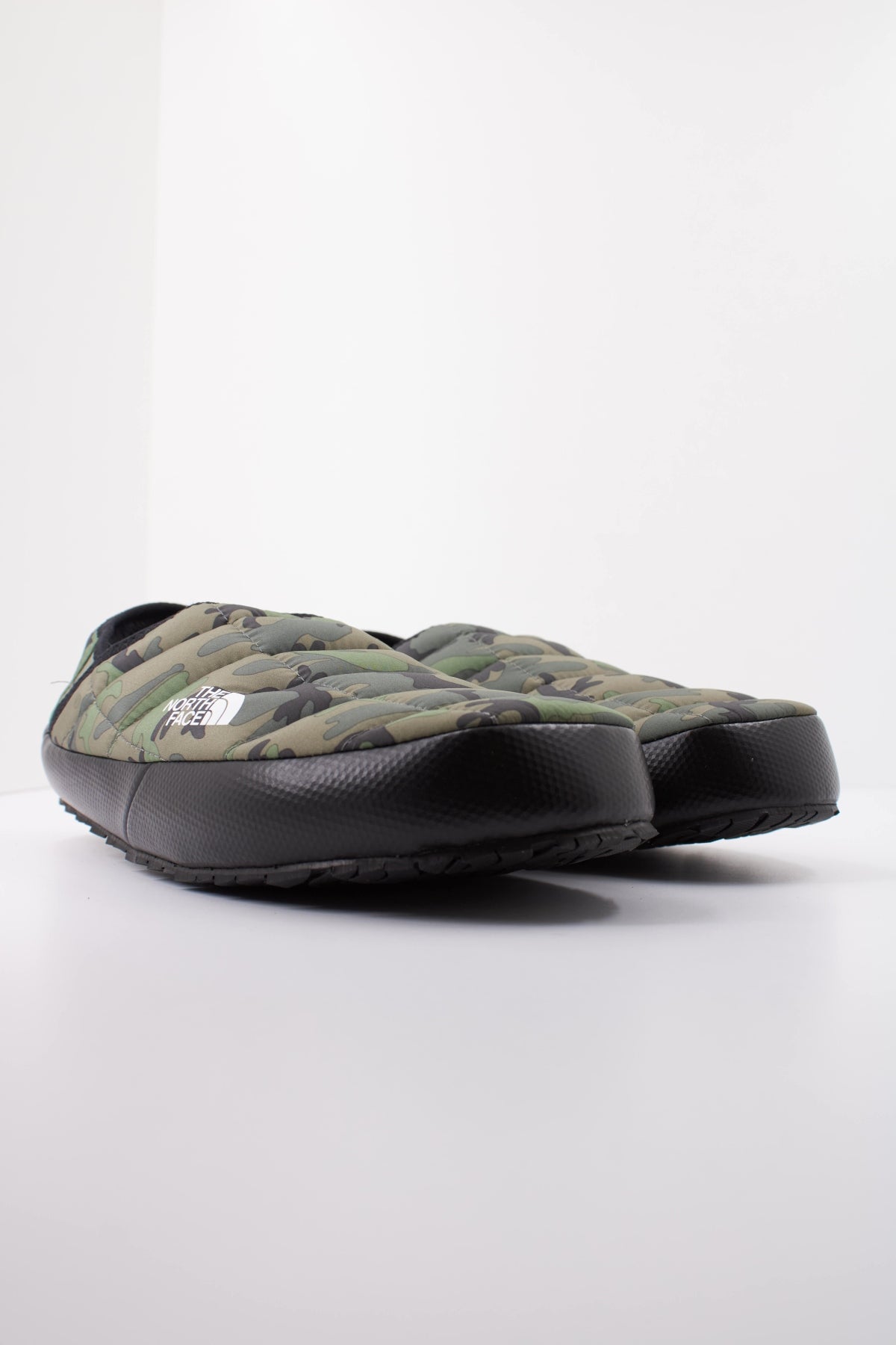 THE NORTH FACE M TB TRCTN MULE V en color VERDE (2)