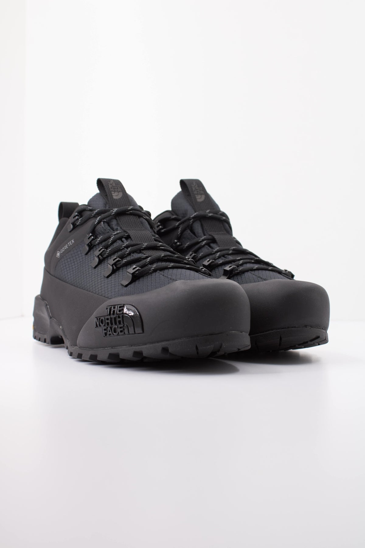 THE NORTH FACE GLENCLYFFE LOW GTX en color NEGRO (2)
