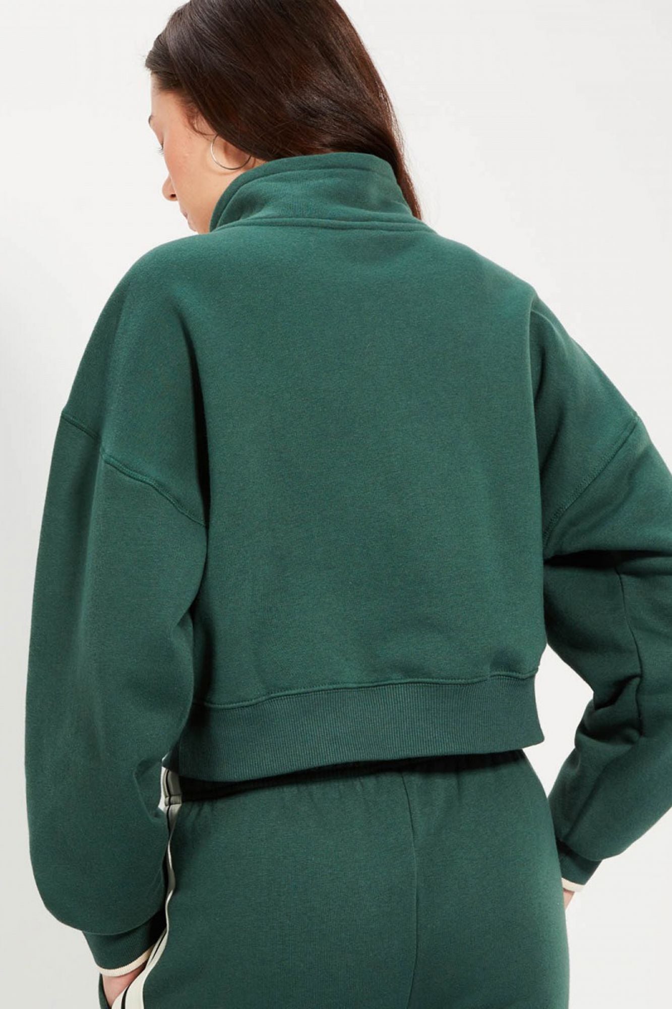 ELLESSE INNOCENZO CROP SWEATSHIRT en color VERDE (3)
