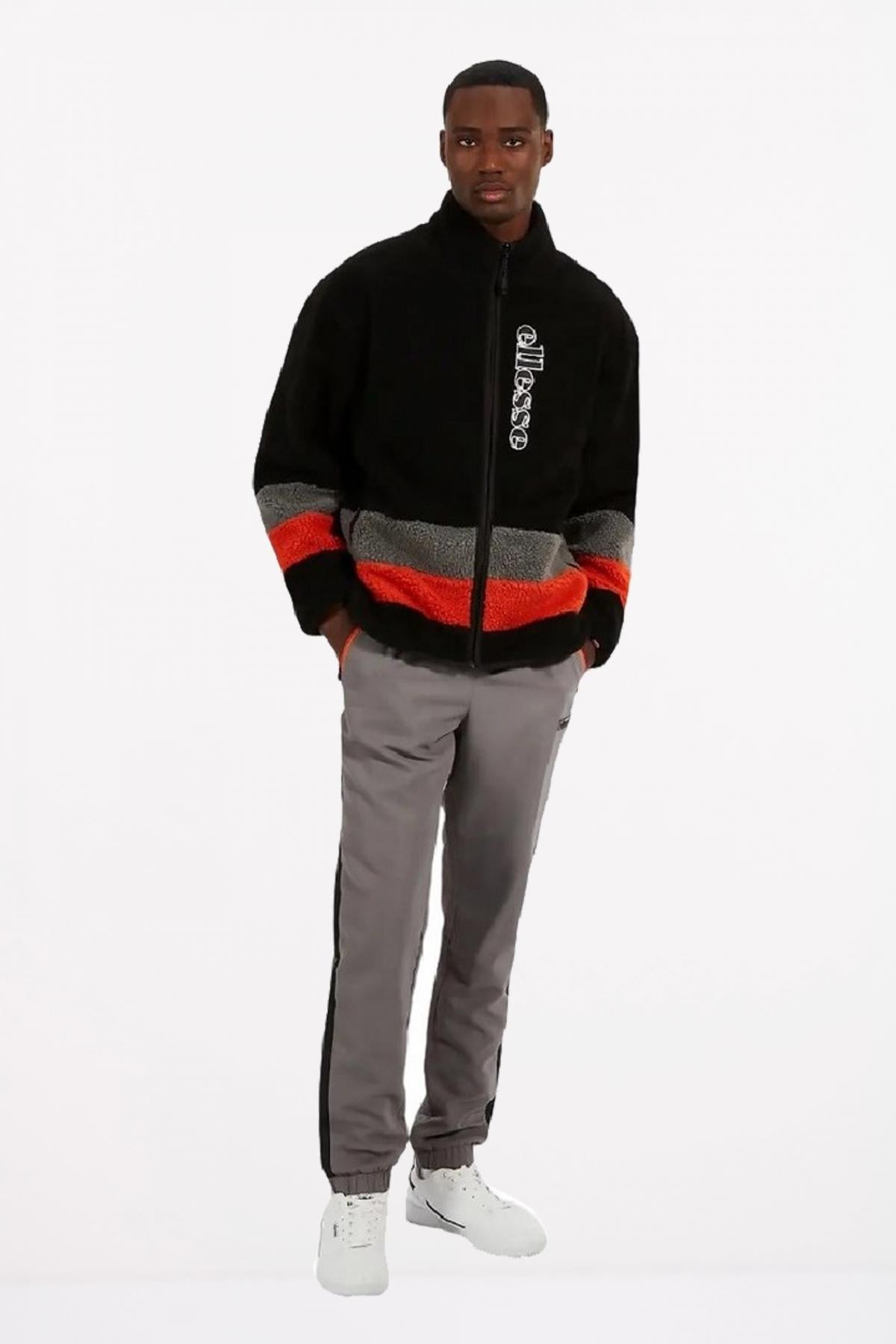 ELLESSE ALPORA FZ JACKET en color NEGRO (4)