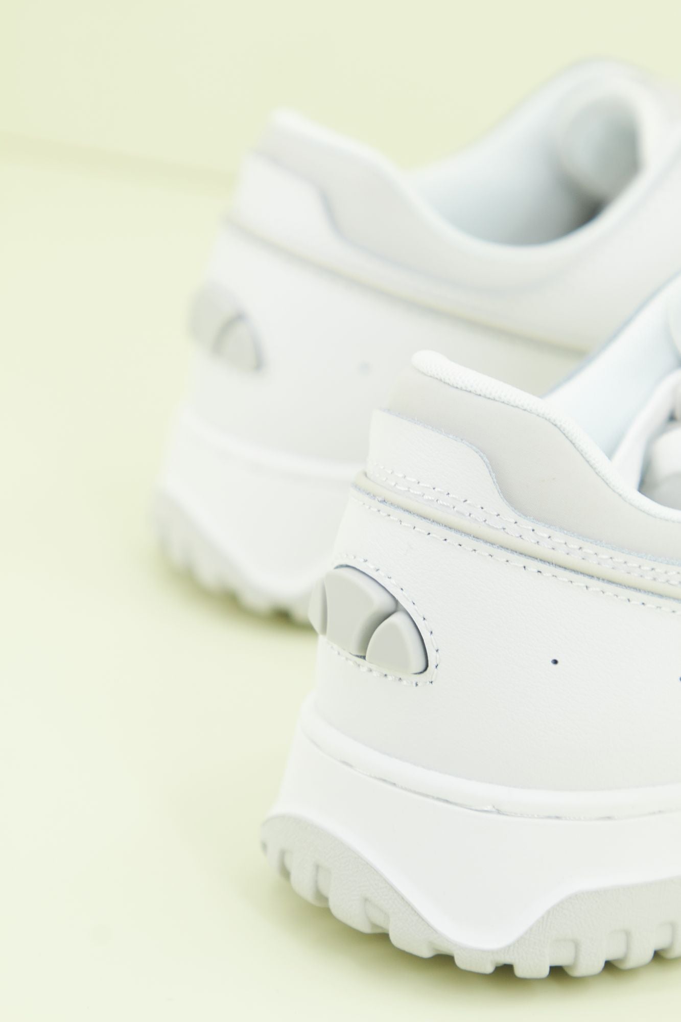 ELLESSE LS987 CUPSOLE en color BLANCO (3)