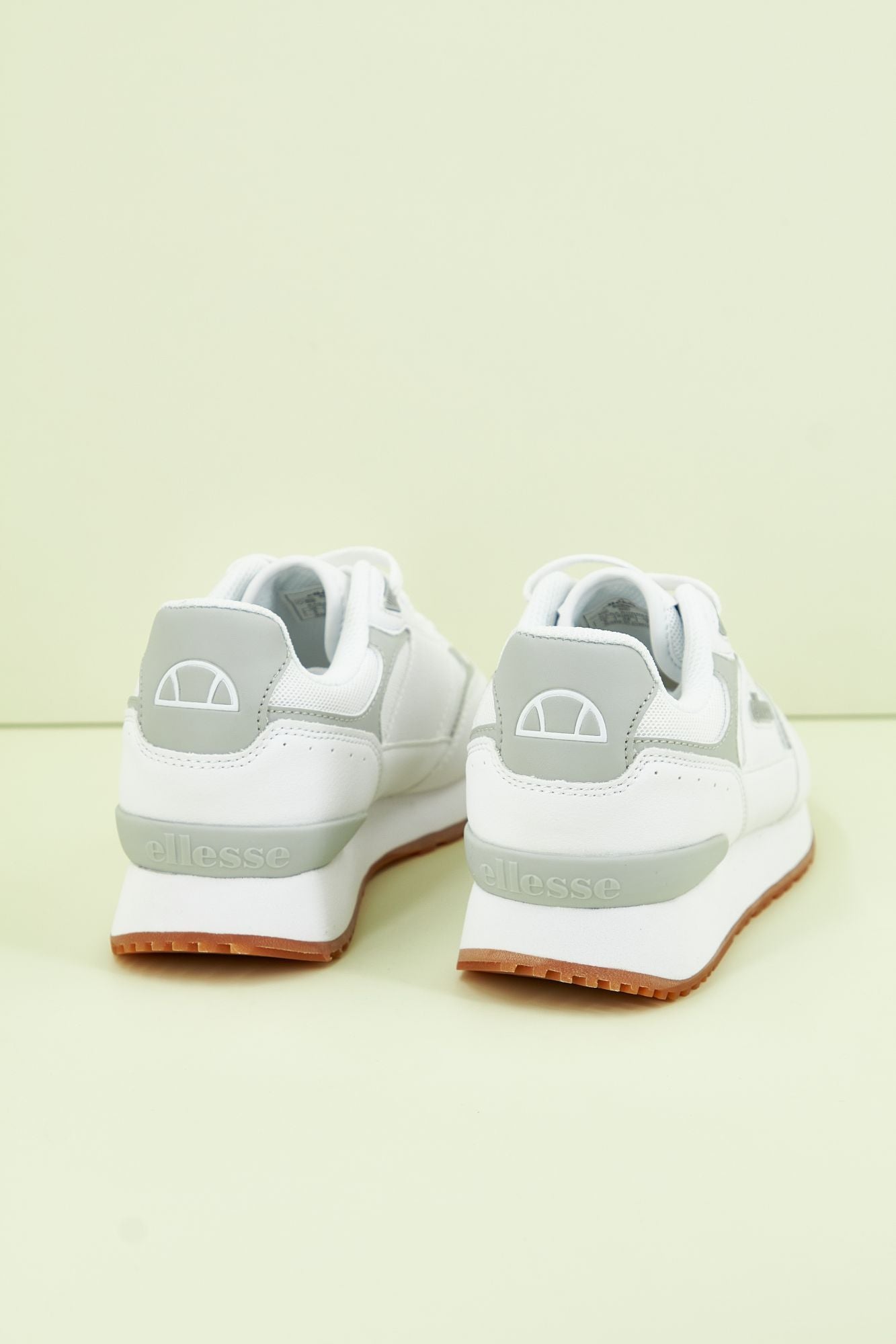ELLESSE GARA RUNNER en color BLANCO (4)