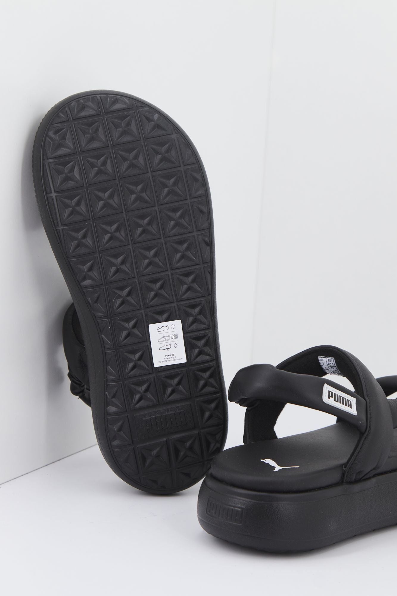 PUMA SUEDE MAYU SUMMER WN en color NEGRO (3)