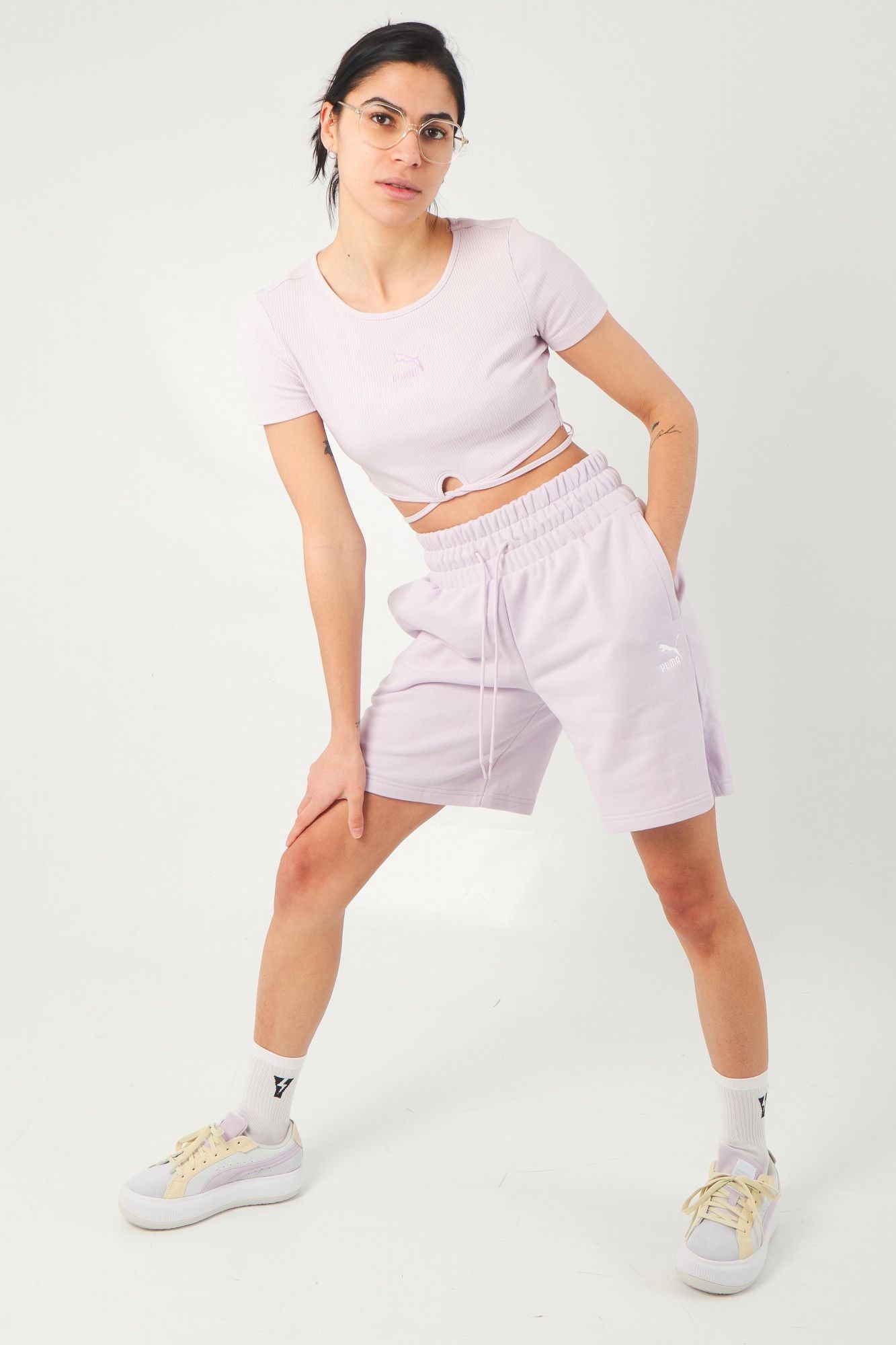 PUMA CLASSICS RIBBED TEE T-SHIRT en color ROSA (4)