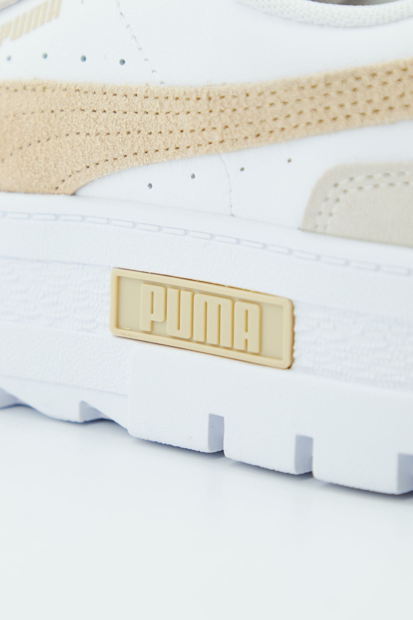 PUMA MAYZE MIX WNS en color BLANCO (4)