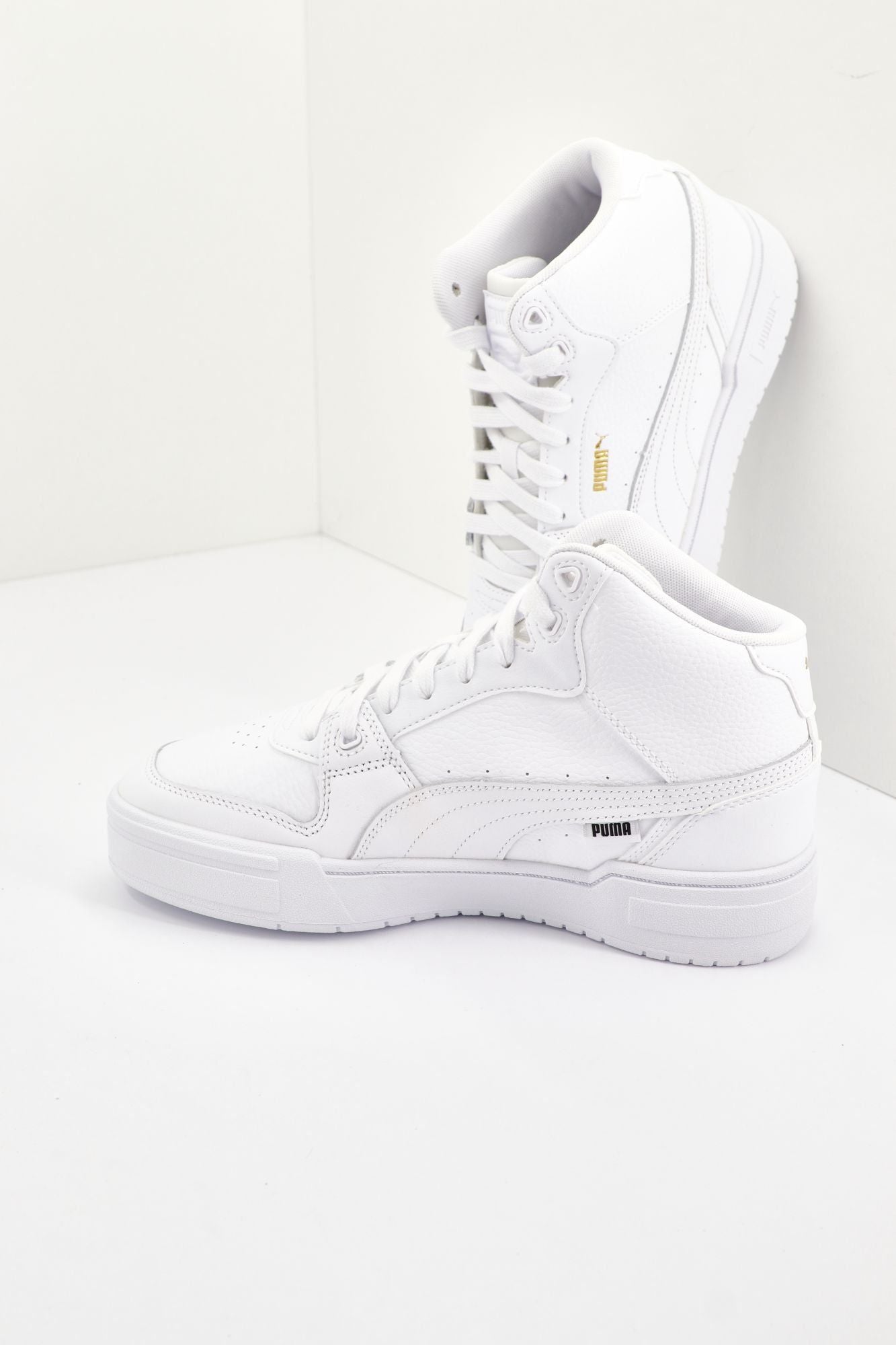 PUMA CA PRO MID en color BLANCO (2)