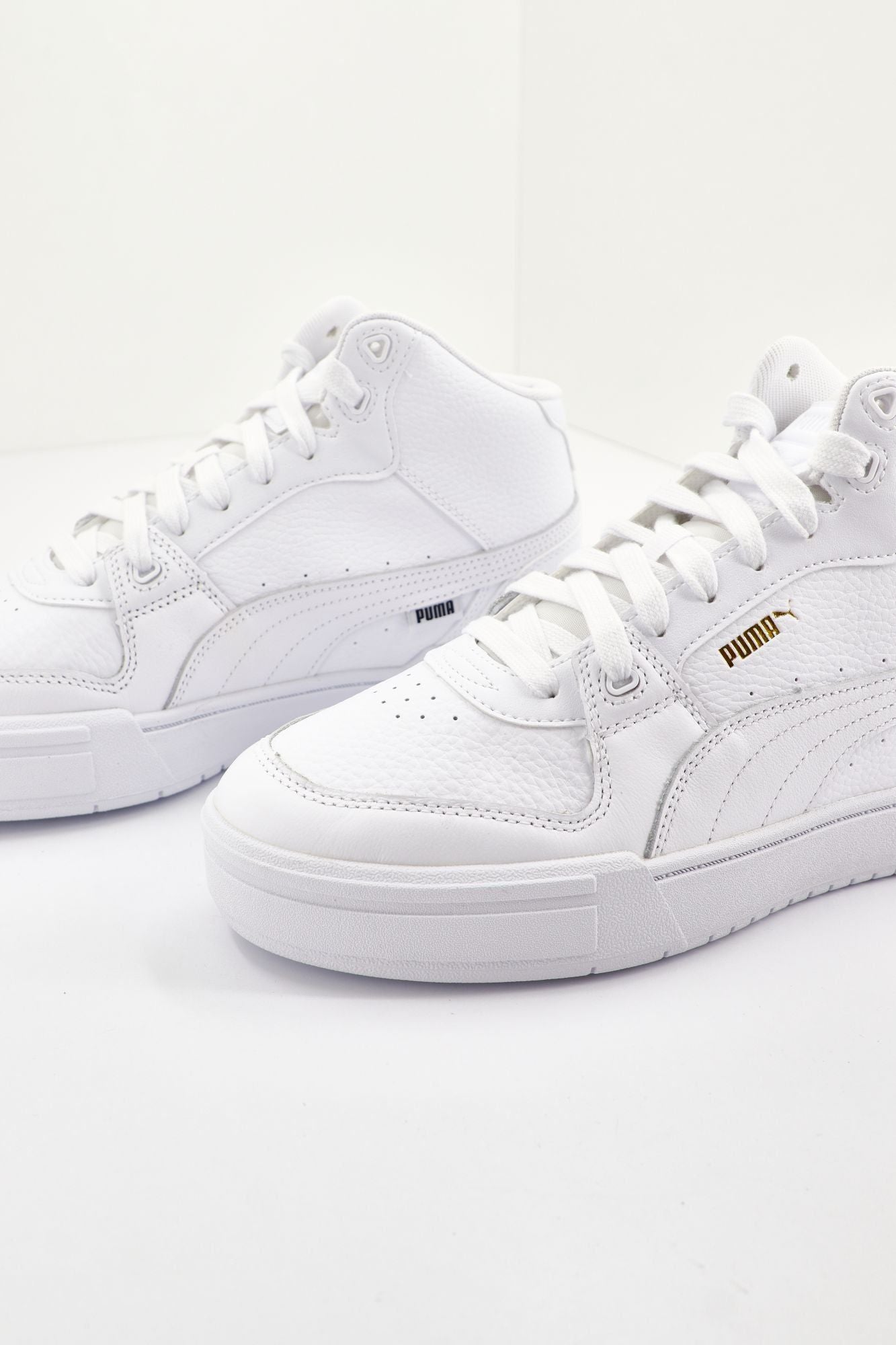 PUMA CA PRO MID en color BLANCO (3)
