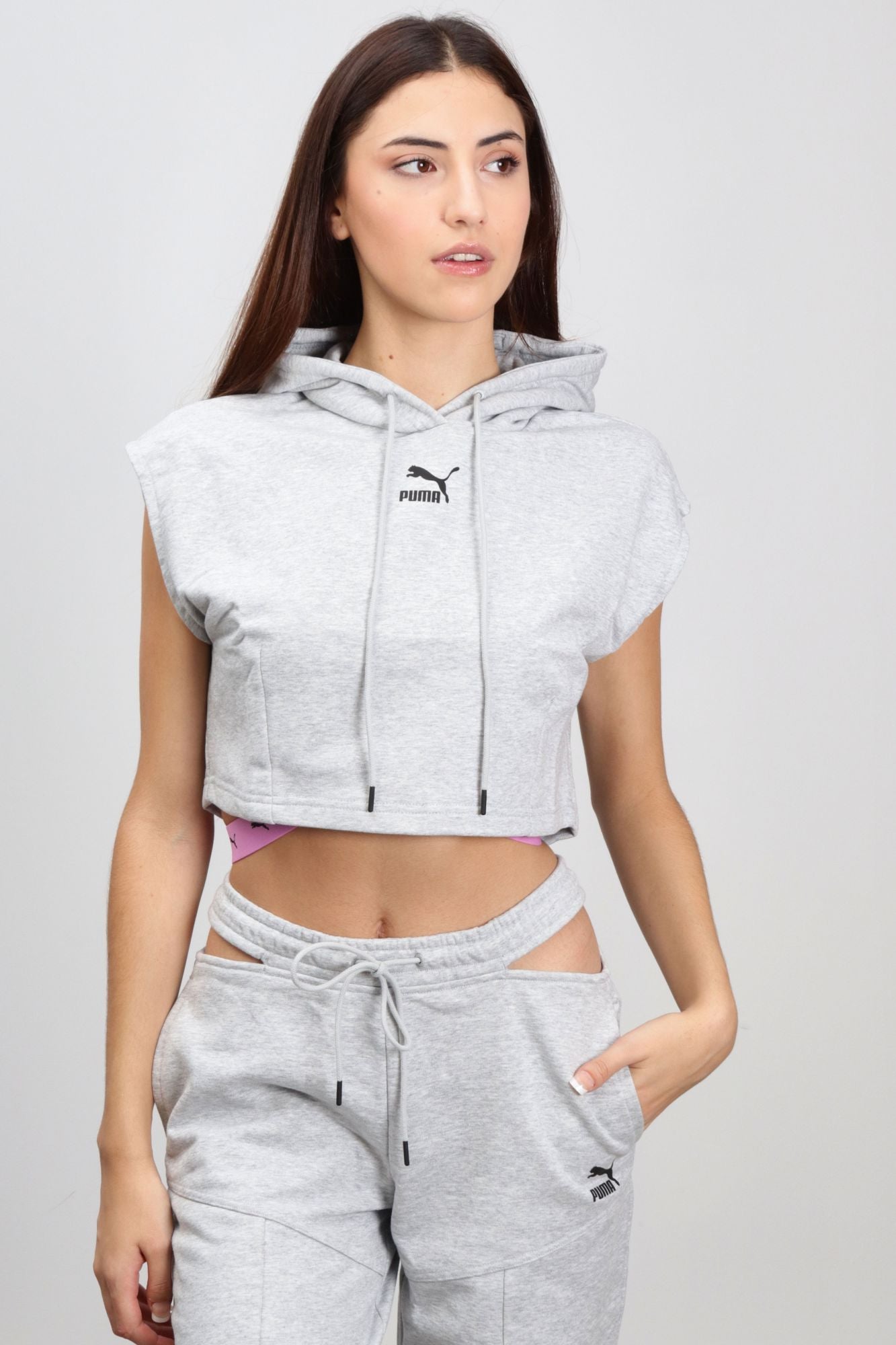 PUMA DARE TO HOODED CROPPED VES en color BLANCO (1)