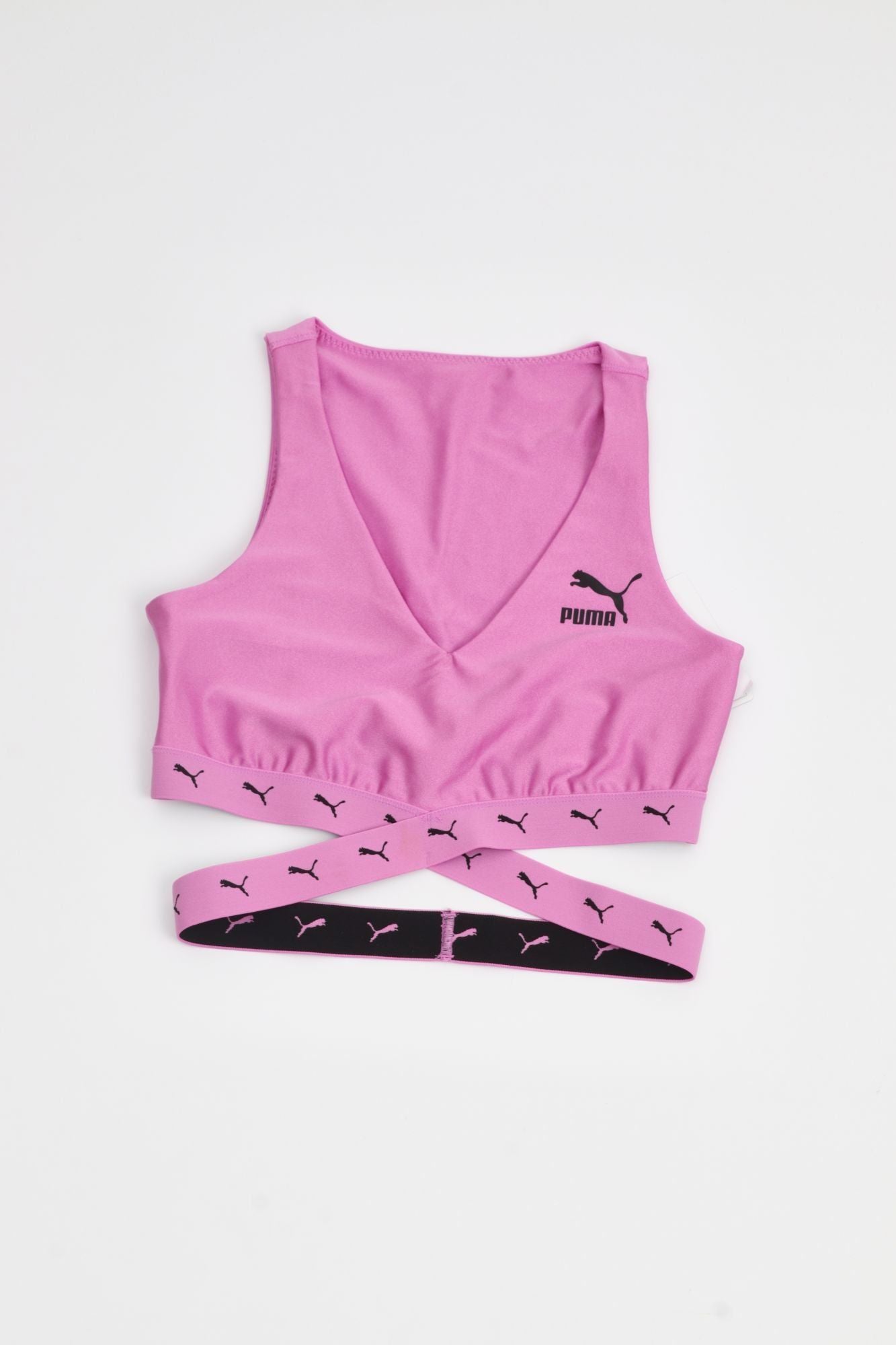 PUMA DARE TO CROPPED TOP en color ROSA (2)