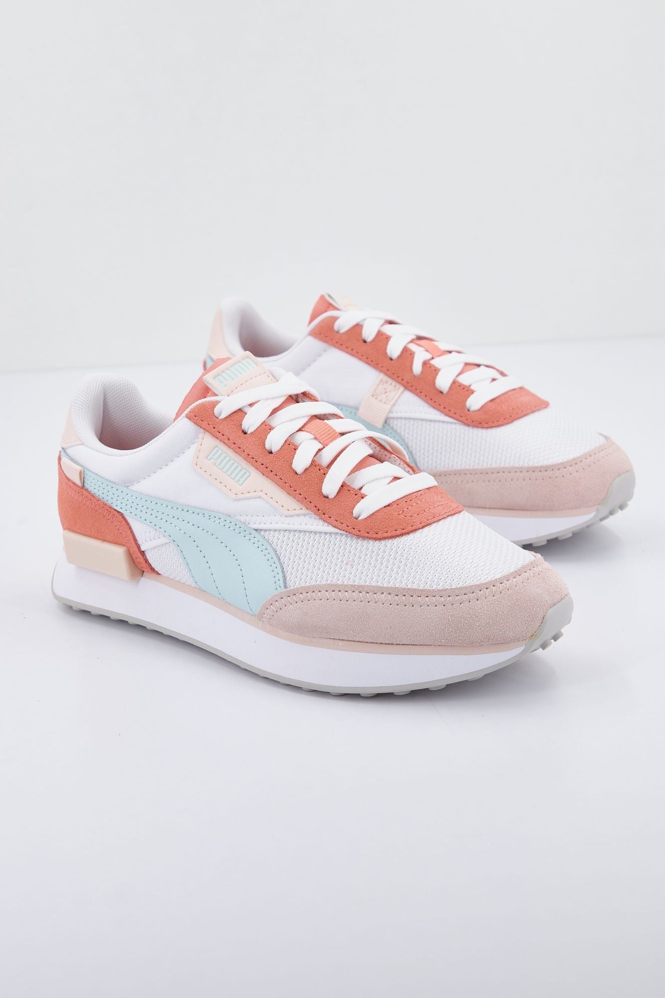 PUMA FUTURE RIDER SOFT en color ROSA (2)