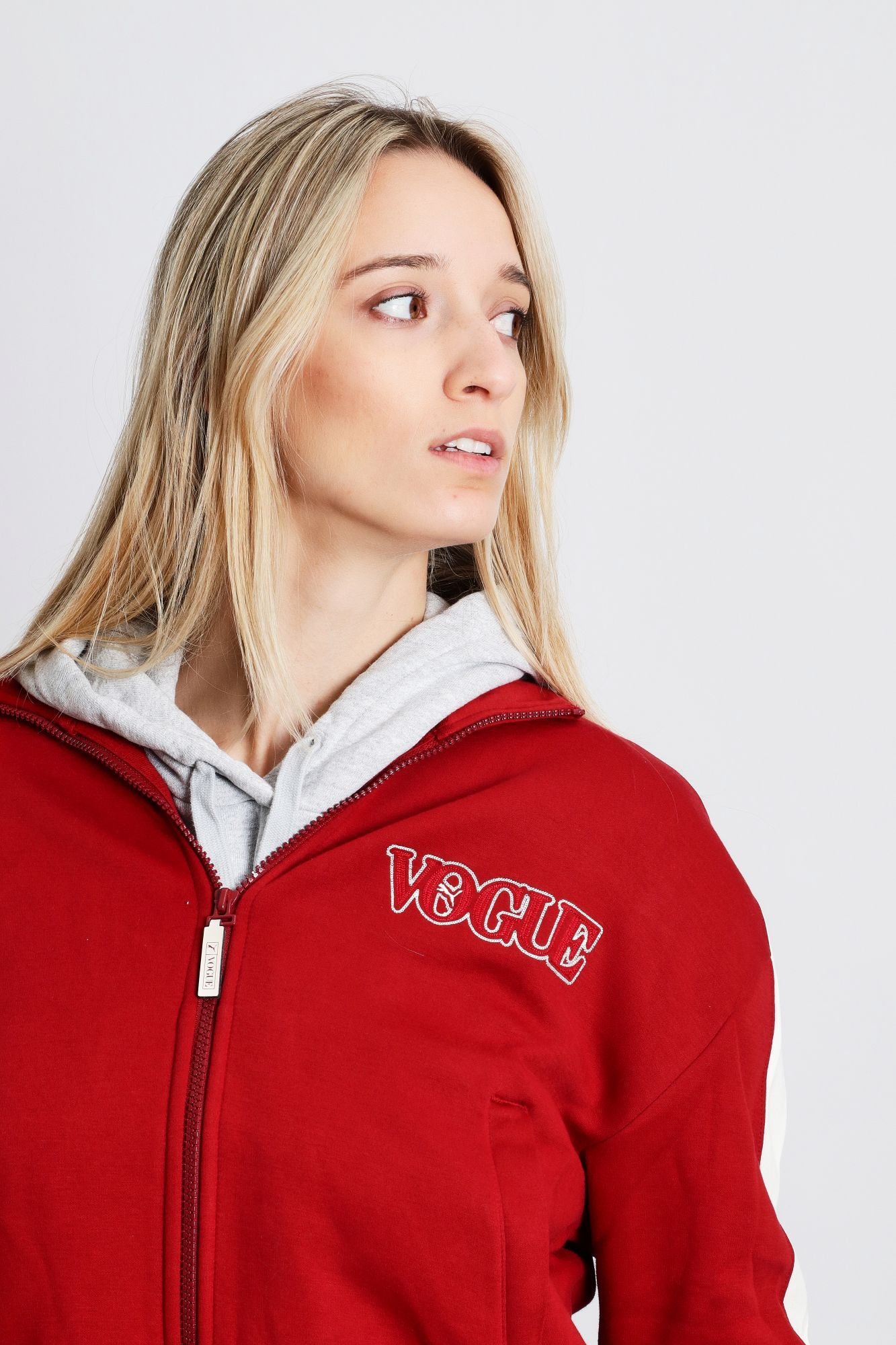 PUMA PUMA X VOGUE T7 en color ROJO (4)