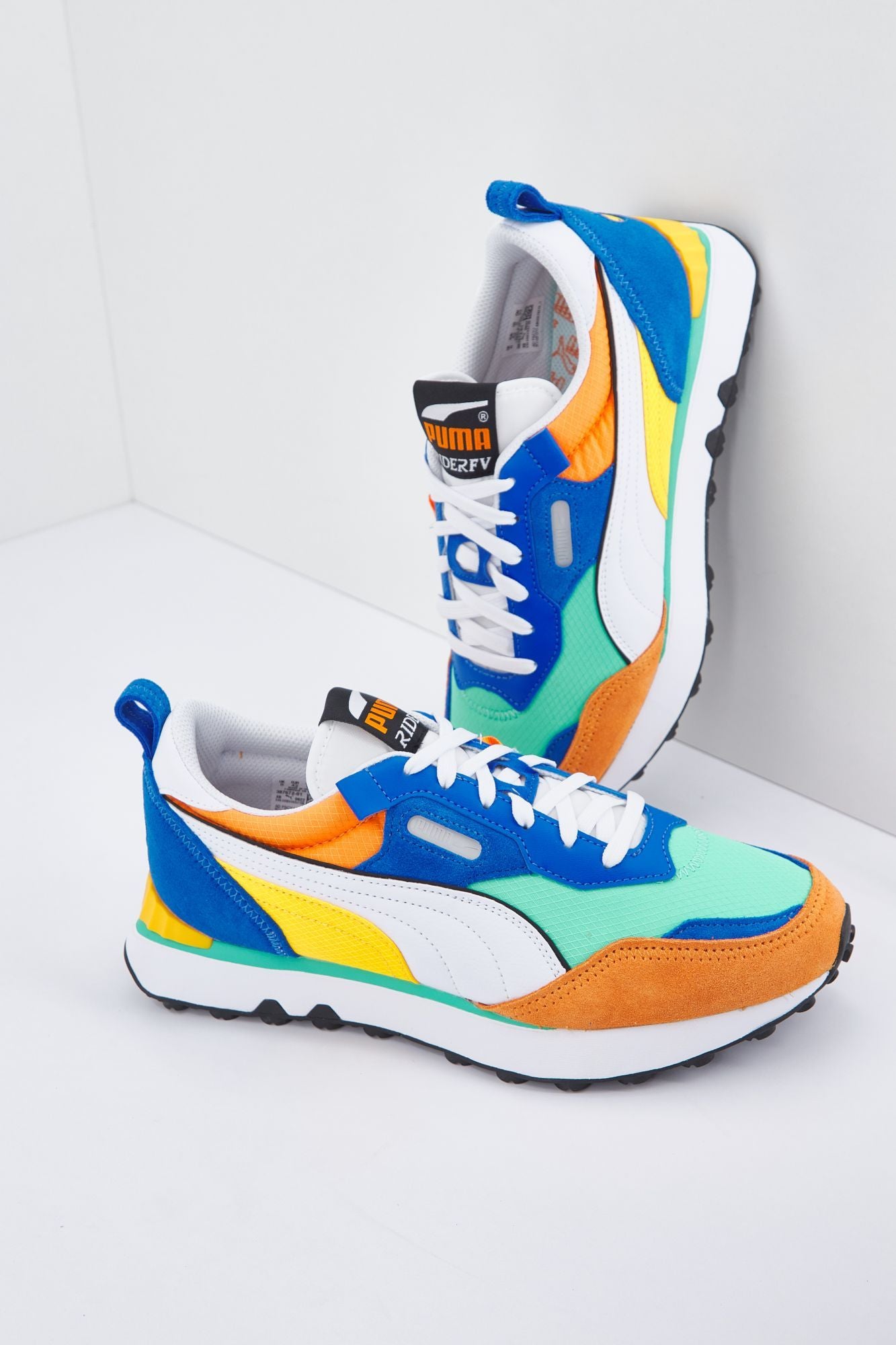 PUMA RIDER FV "FUTURE VINTAGE" en color VERDE (2)