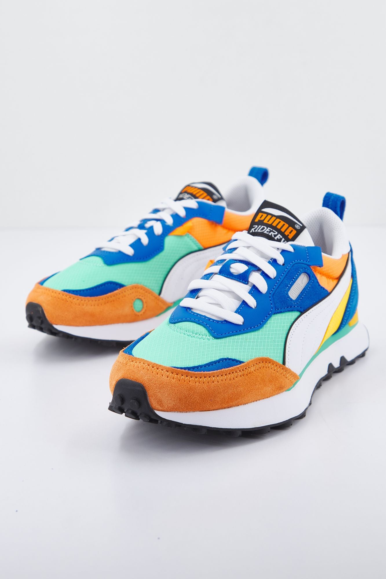 PUMA RIDER FV "FUTURE VINTAGE" en color VERDE (3)