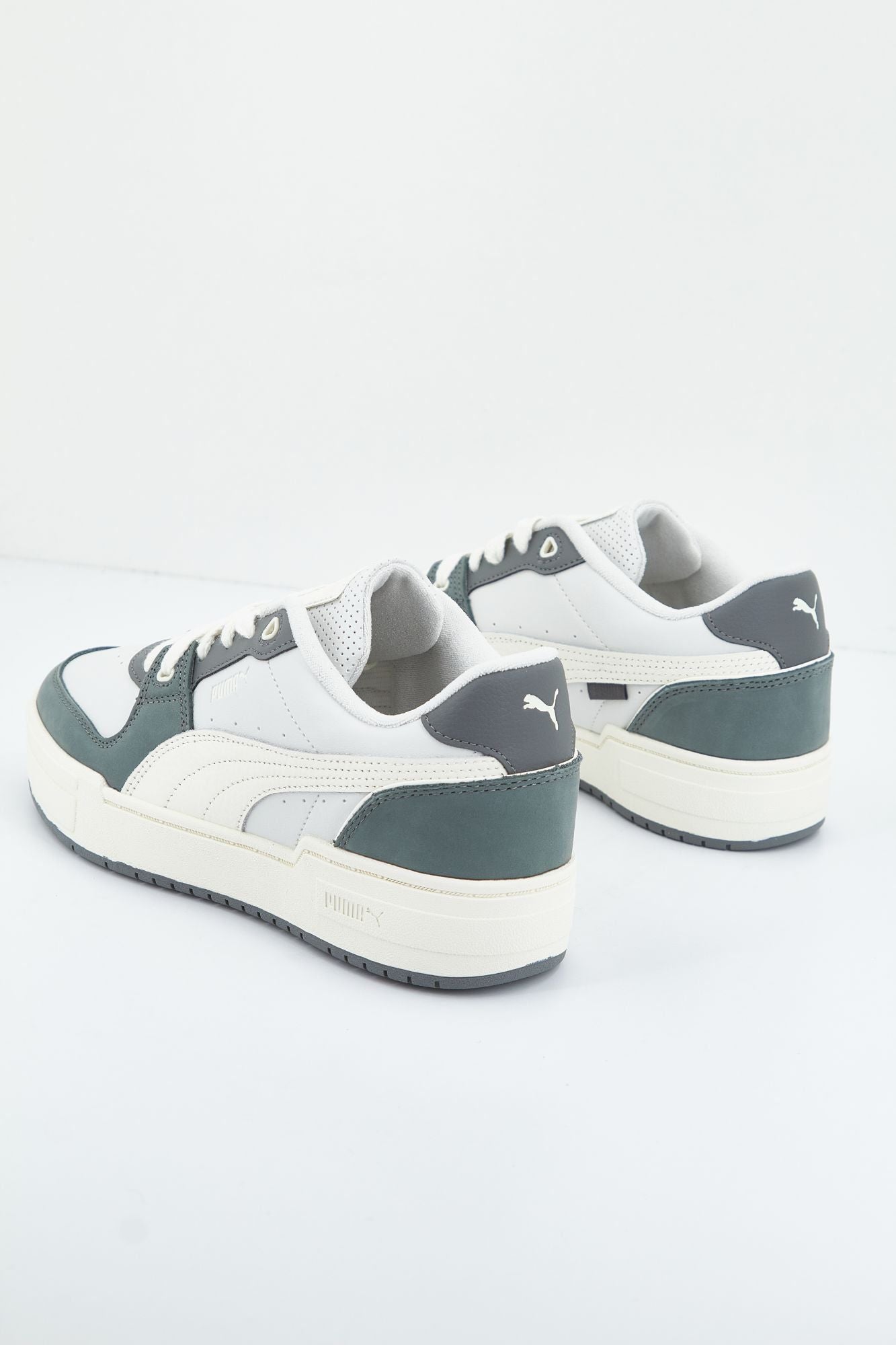 PUMA CA PRO LUX II en color BLANCO (2)