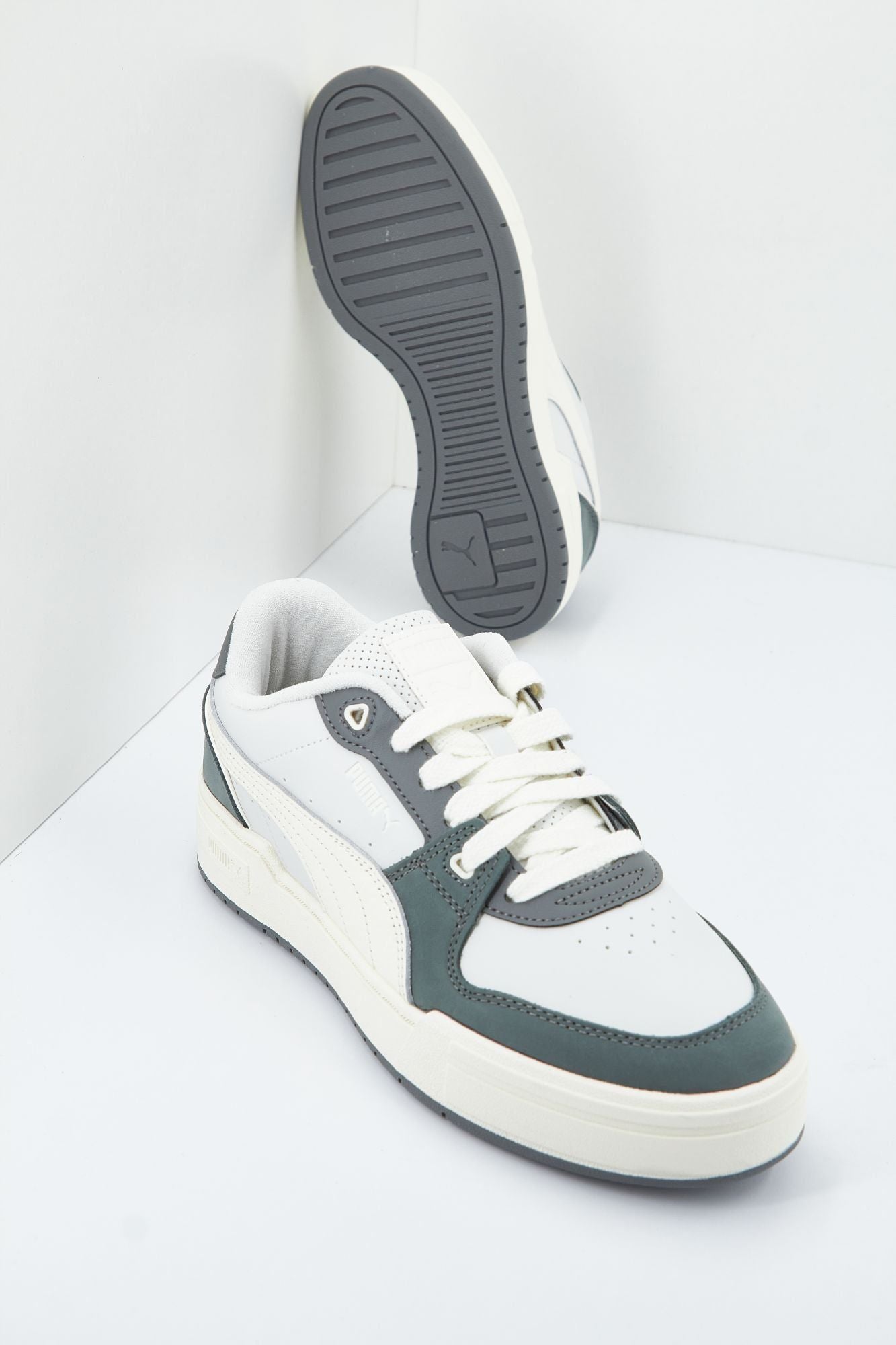 PUMA CA PRO LUX II en color BLANCO (3)