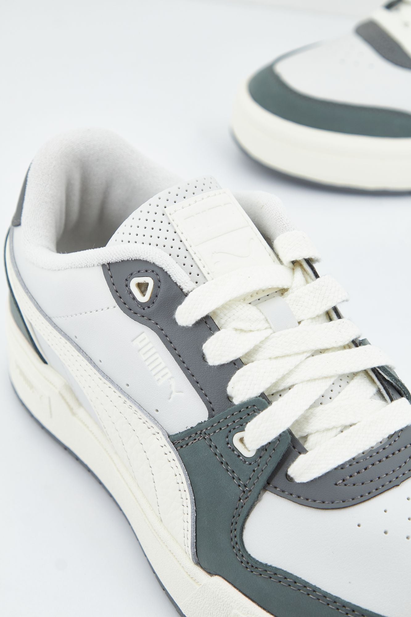 PUMA CA PRO LUX II en color BLANCO (4)