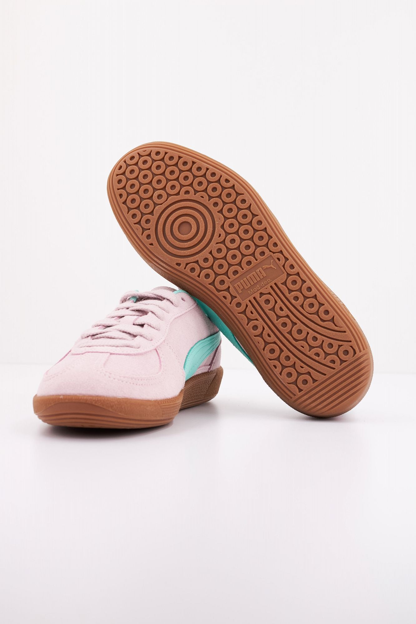PUMA PALERMO en color ROSA (5)