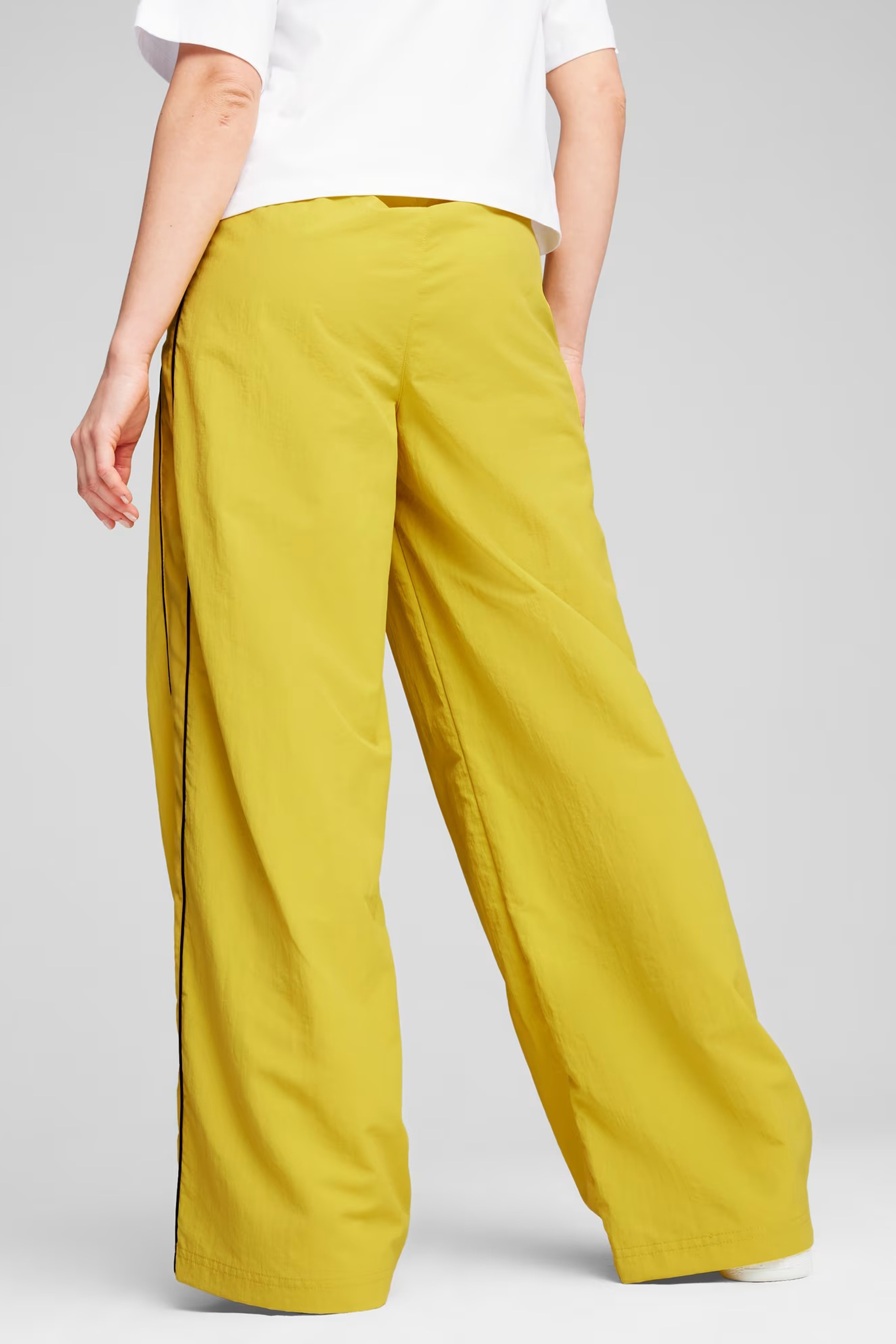 PUMA T7 TRACK PANTS en color AMARILLO (3)
