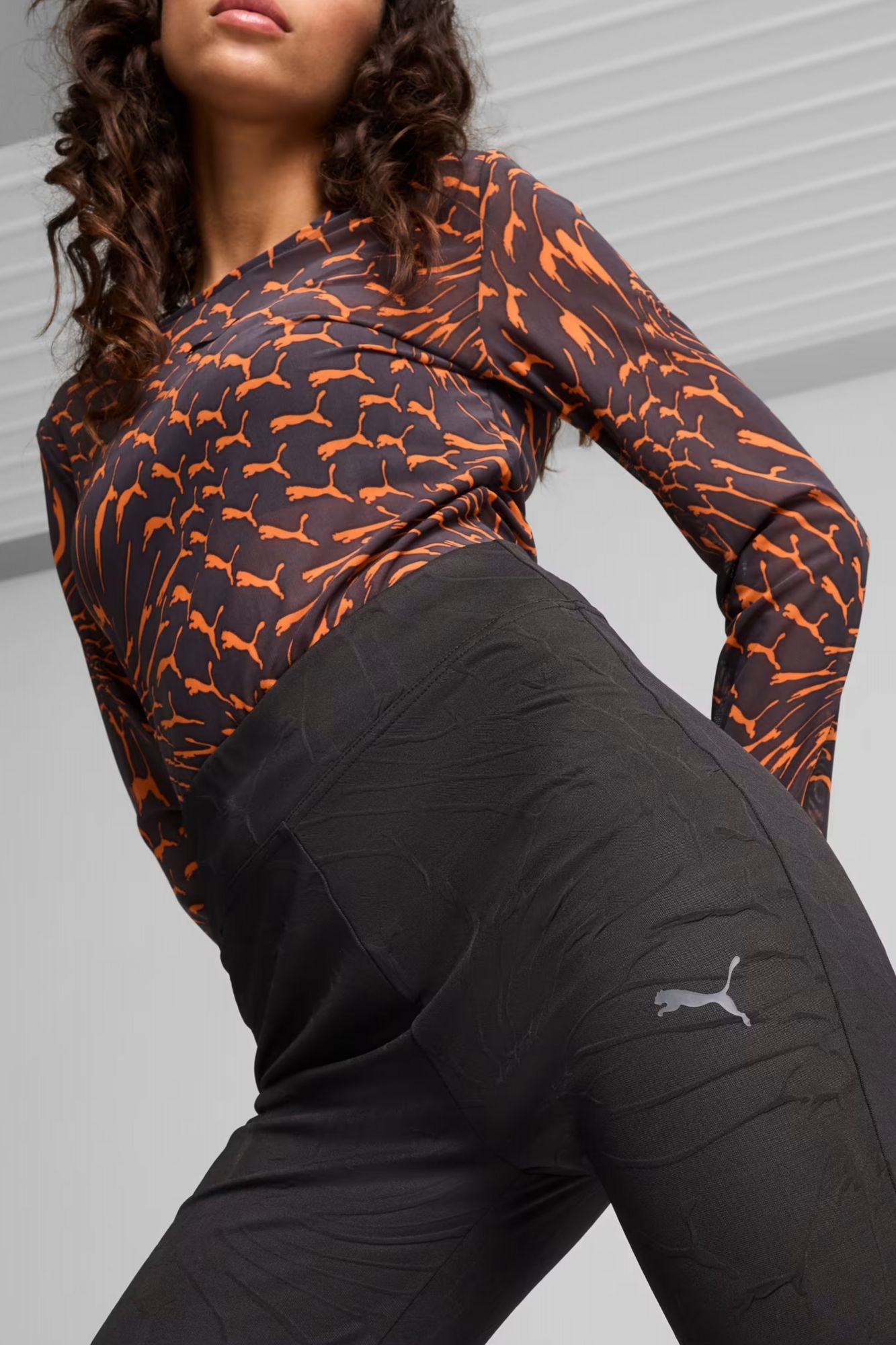 PUMA DARE TO TEXTURED LEGGINGS en color NEGRO (4)