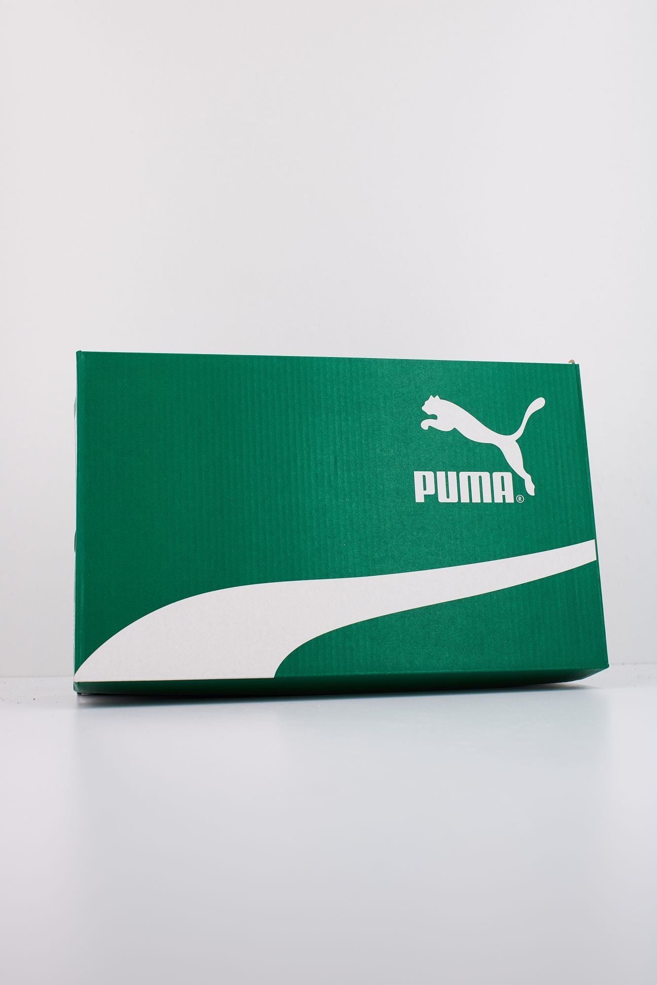 PUMA PALERMO JR en color AZUL (6)