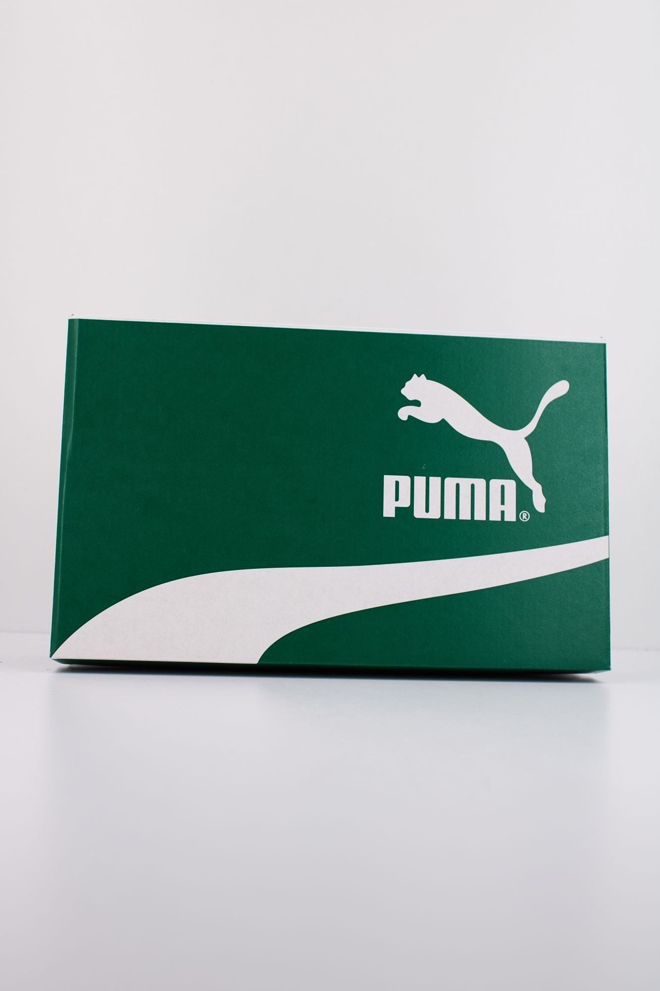 PUMA PALERMO PREMIUM en color NEGRO (6)