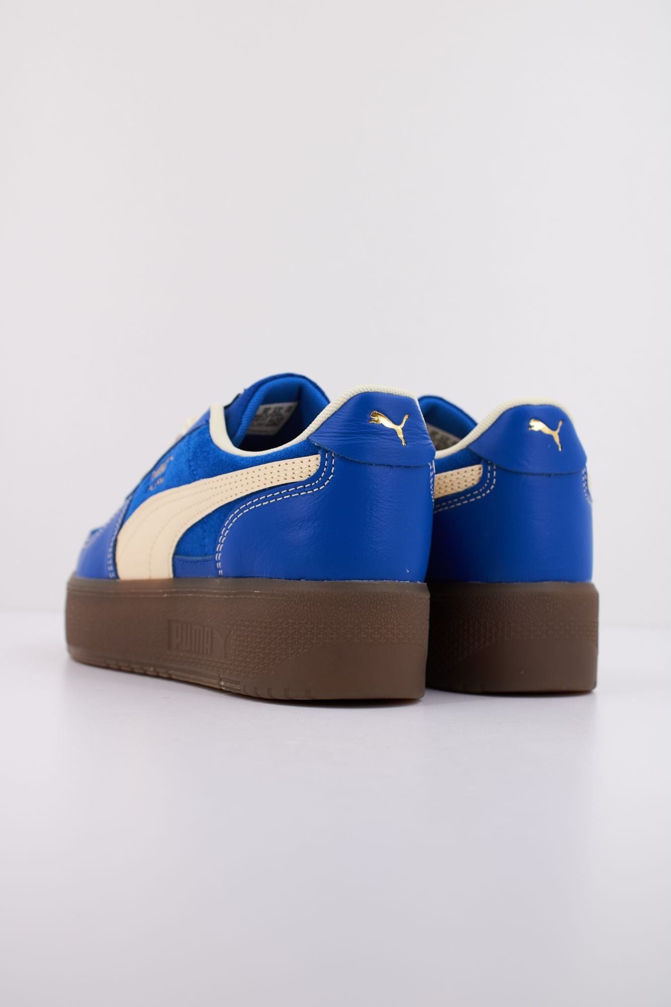 PUMA ELEVATA CF WNS en color AZUL (4)