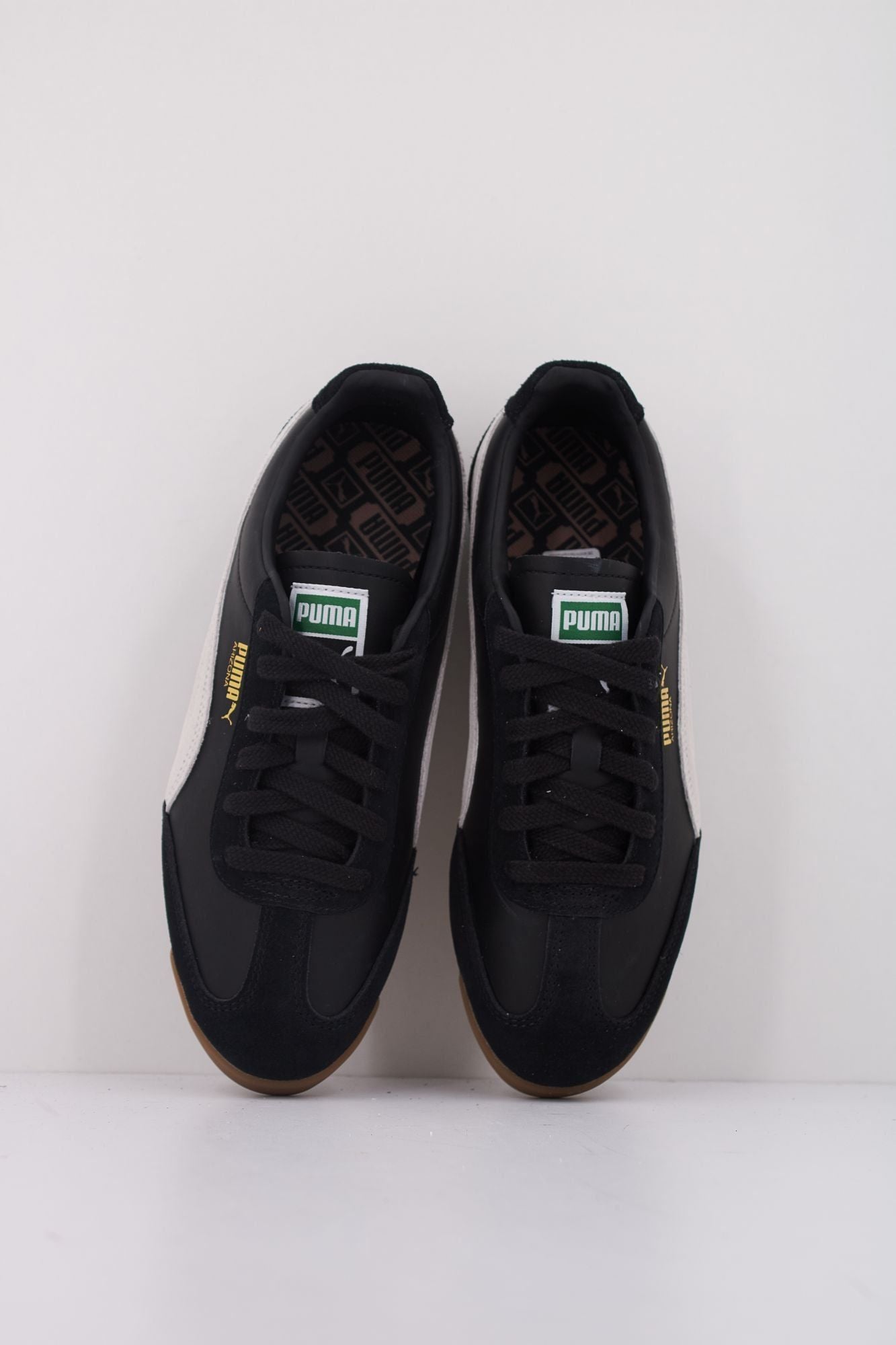 PUMA ARIZONA RETRO en color NEGRO (3)