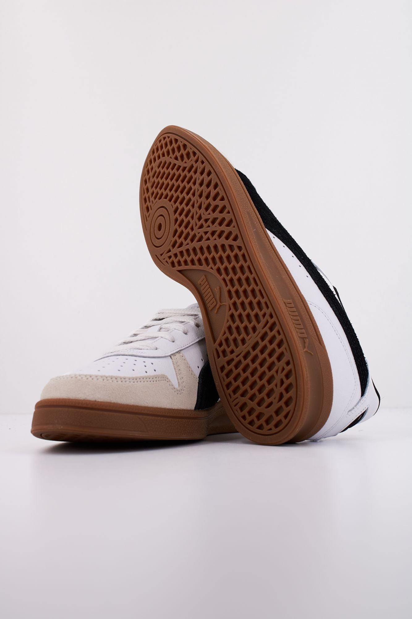PUMA INDOOR en color BLANCO (5)