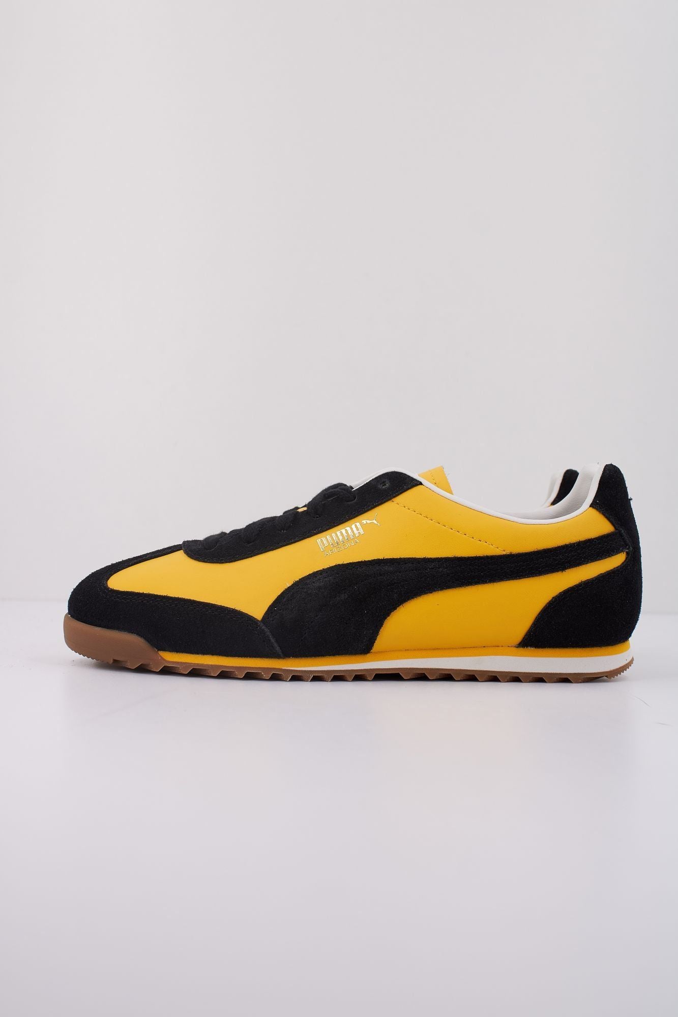PUMA ARIZONA RETRO en color AMARILLO (1)